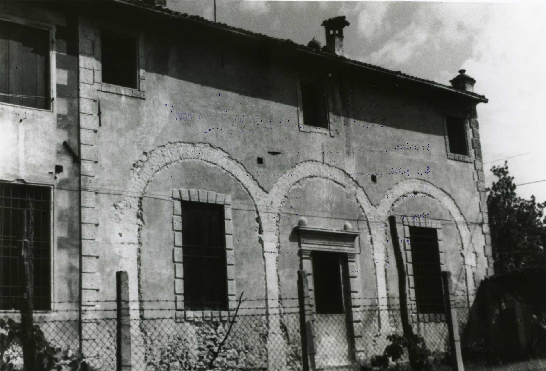 Villa De' Buzzaccarini detta "La Fattoria" (casa, rurale) - Costabissara (VI)  (XV)