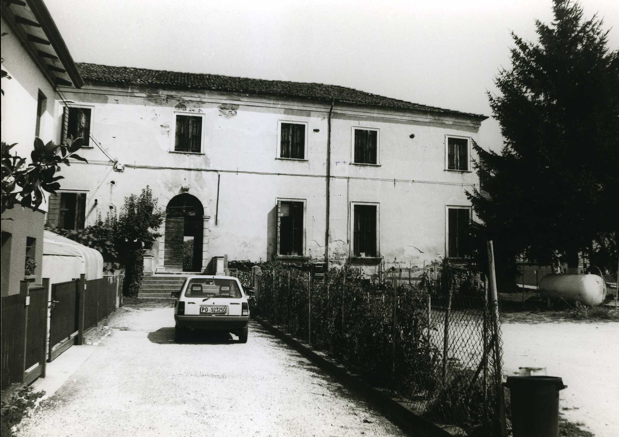 villa, nobiliare - Grisignano di Zocco (VI)  (XVIII)