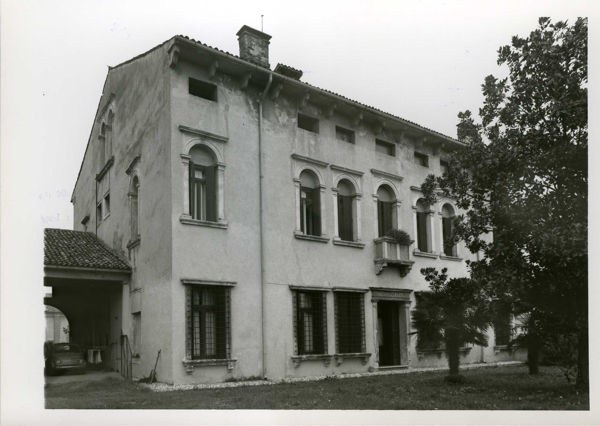 Villa Piovene (villa, nobiliare) - Grumolo delle Abbadesse (VI)  (XV, fine)