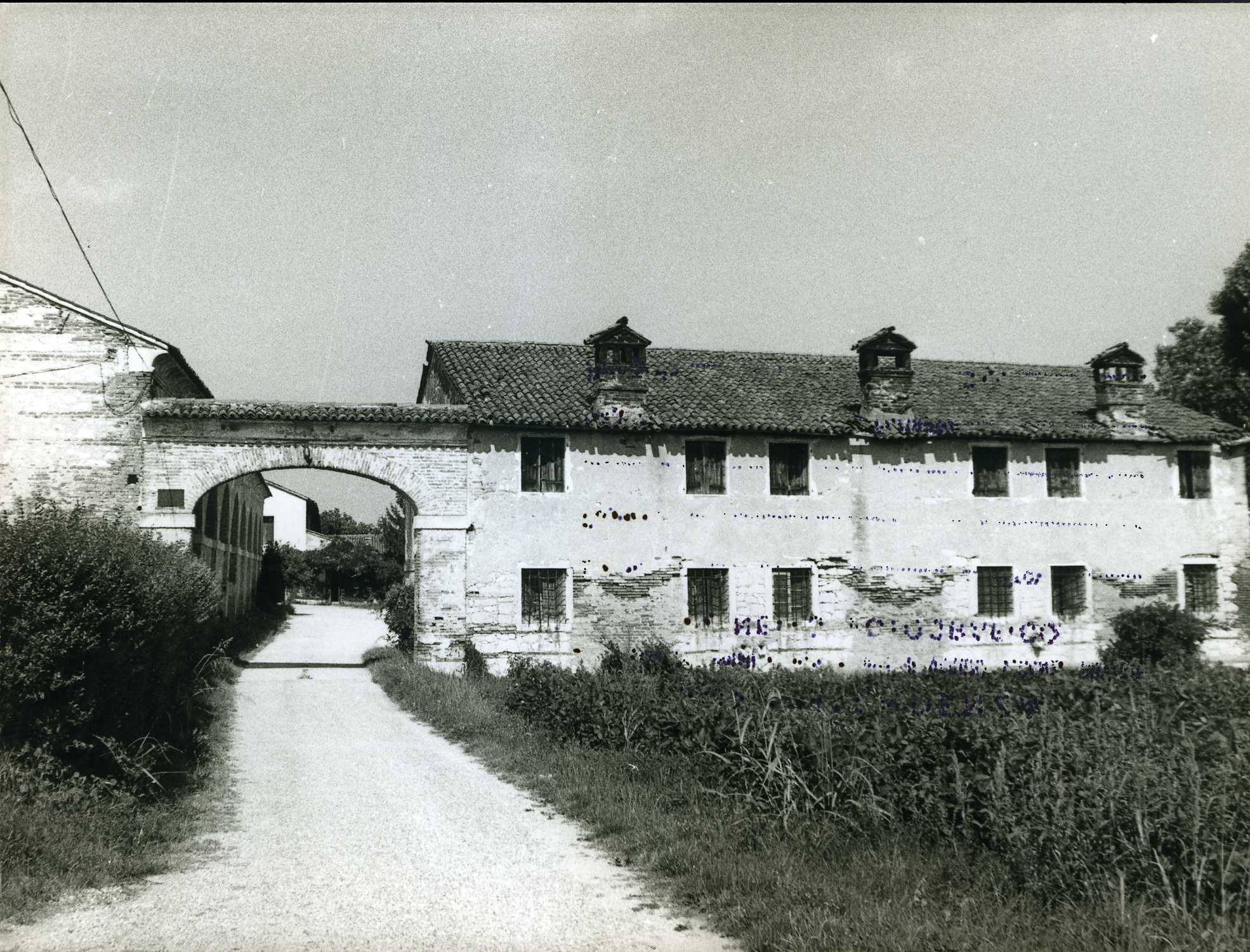 casale, rurale - Montegalda (VI)  (XVIII, fine)