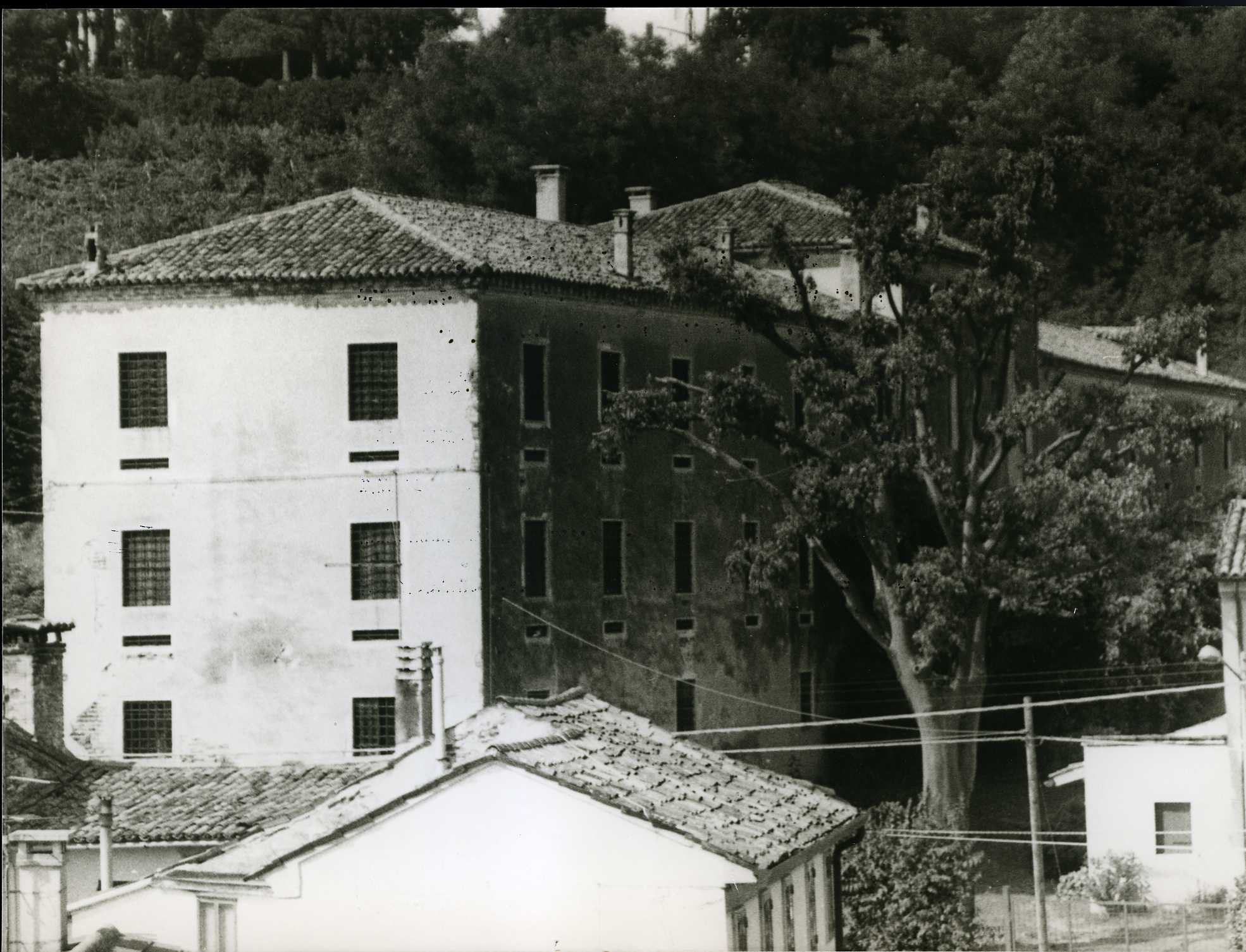 palazzo - Montegalda (VI)  (XVIII)