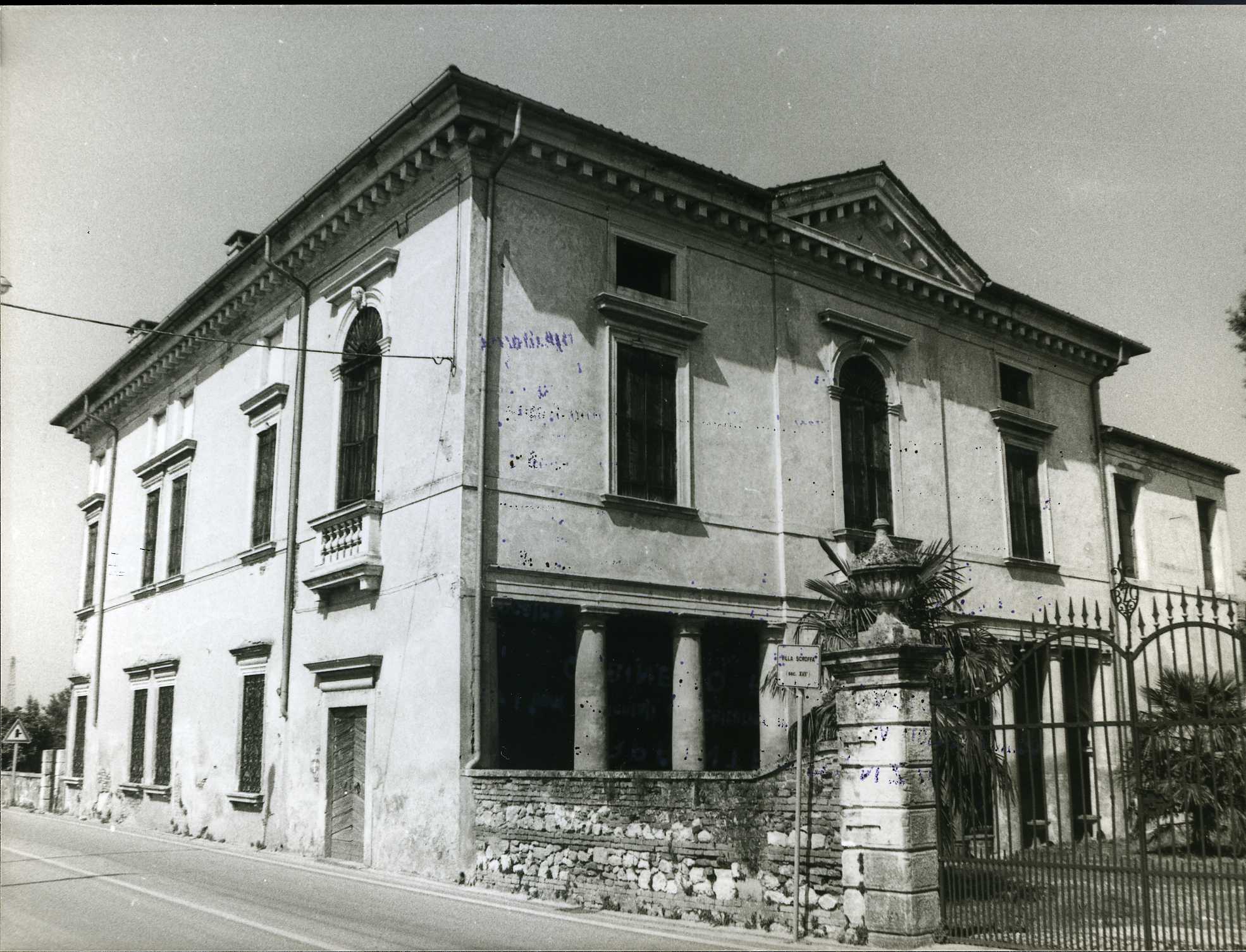 Villa Scroffa/ Canton (villa, nobiliare) - Montegalda (VI)  (XVII, fine)