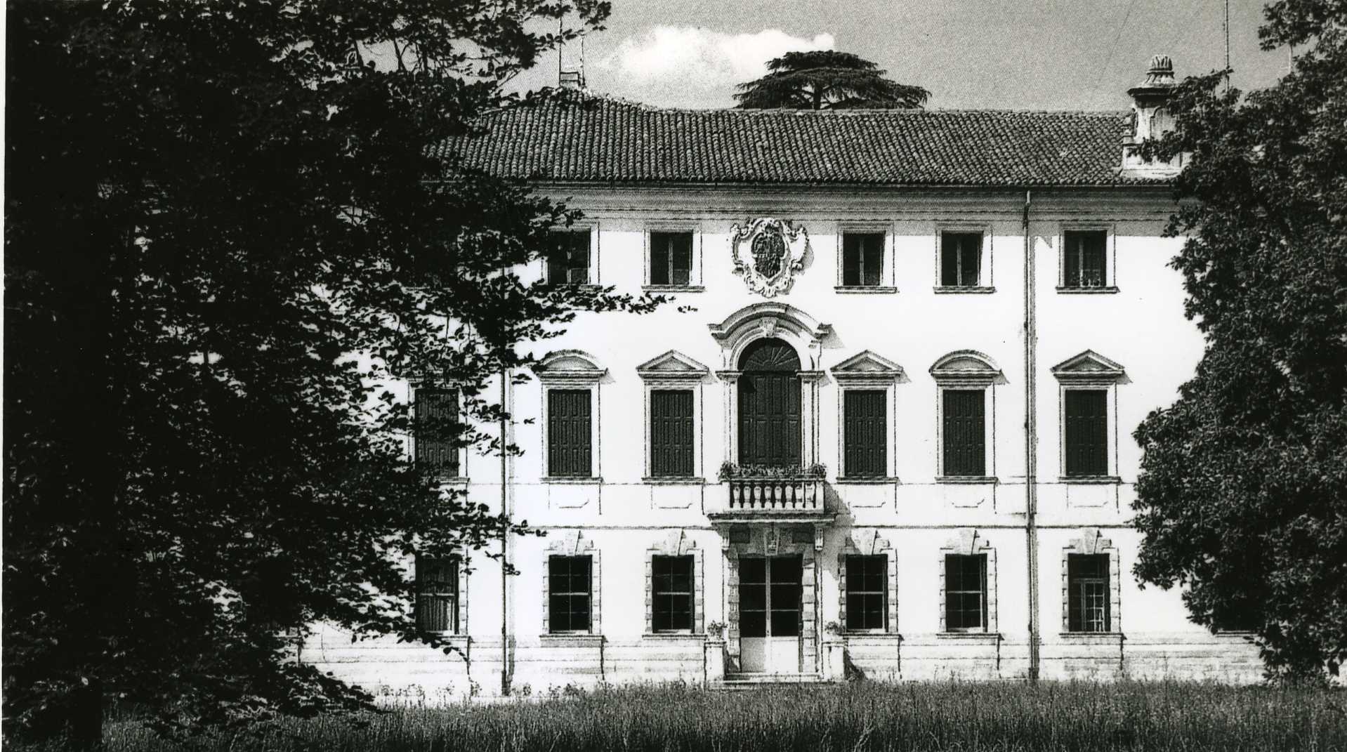 Villa Loschi (villa, nobiliare) - Monteviale (VI)  (XVIII)
