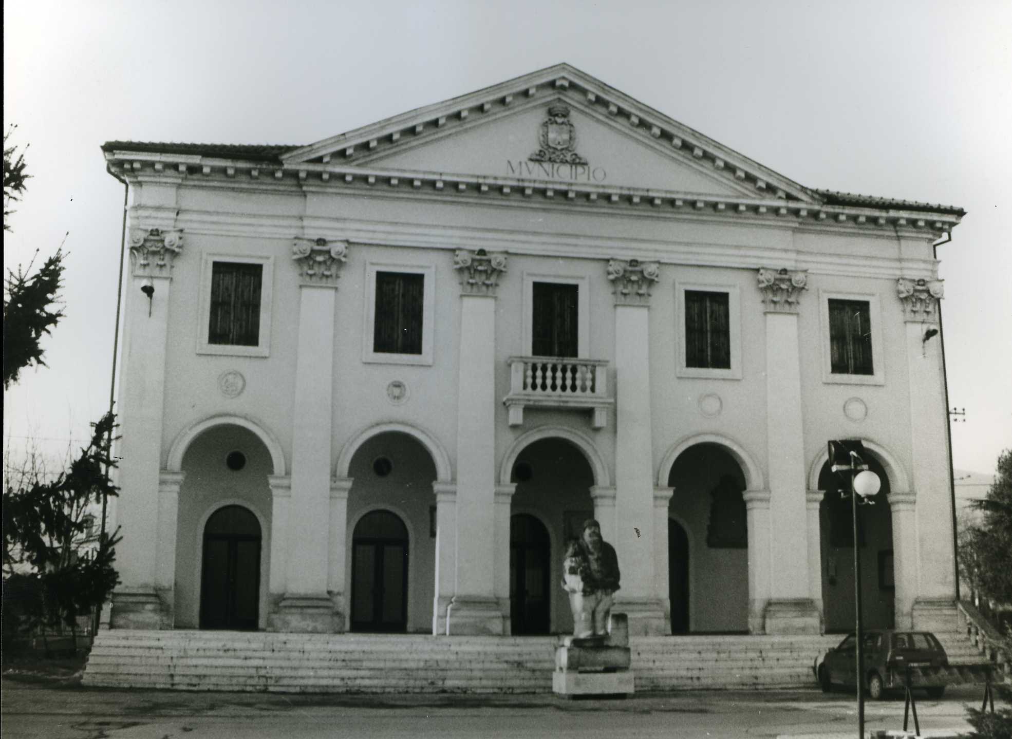 municipio - Nanto (VI)  (XX, primo quarto)