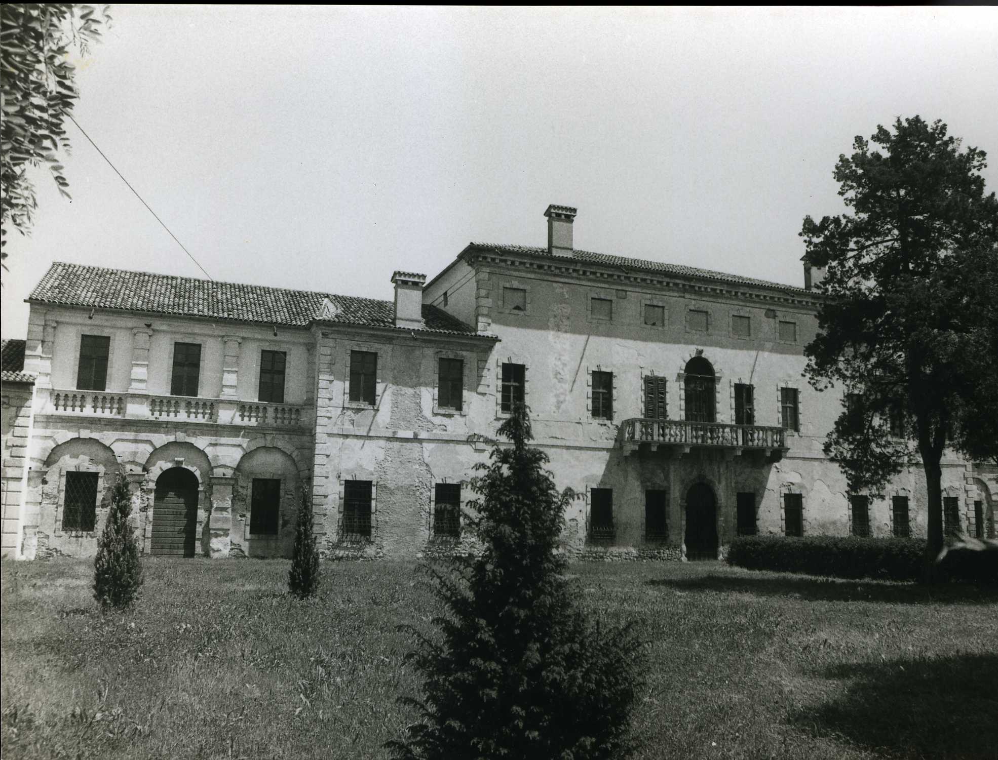 Villa Bevilacqua (villa, nobiliare) - Orgiano (VI)  (XVII, fine)