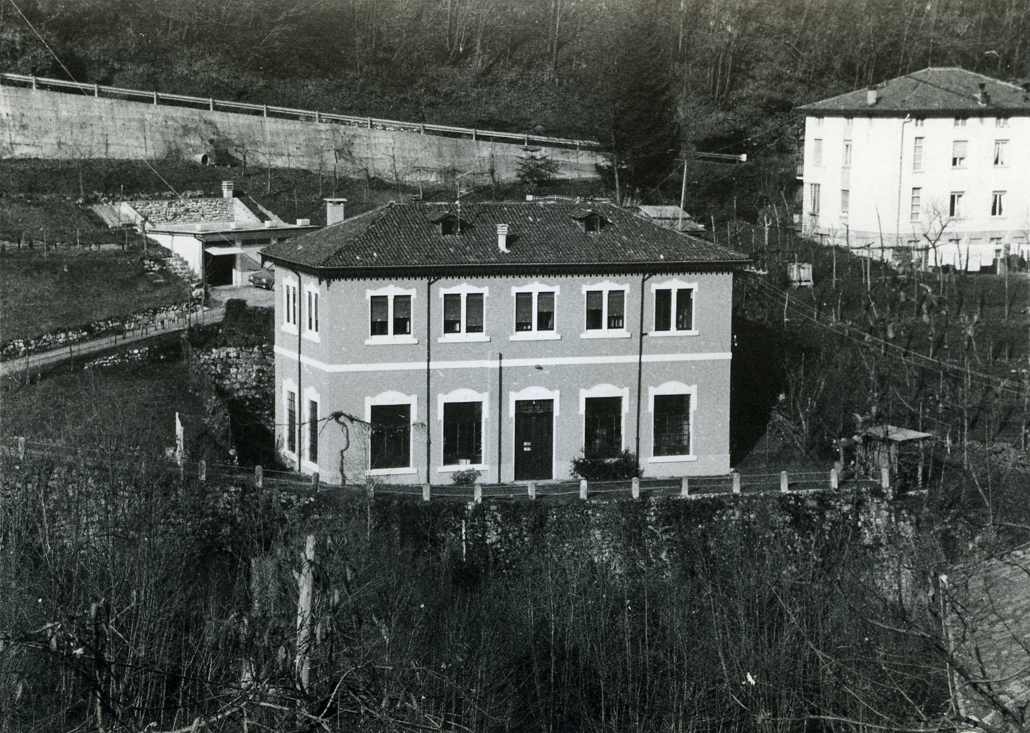 Centrale idroelettrica Frizzi (centale, idroelettrica) - Recoaro Terme (VI)  (XX)