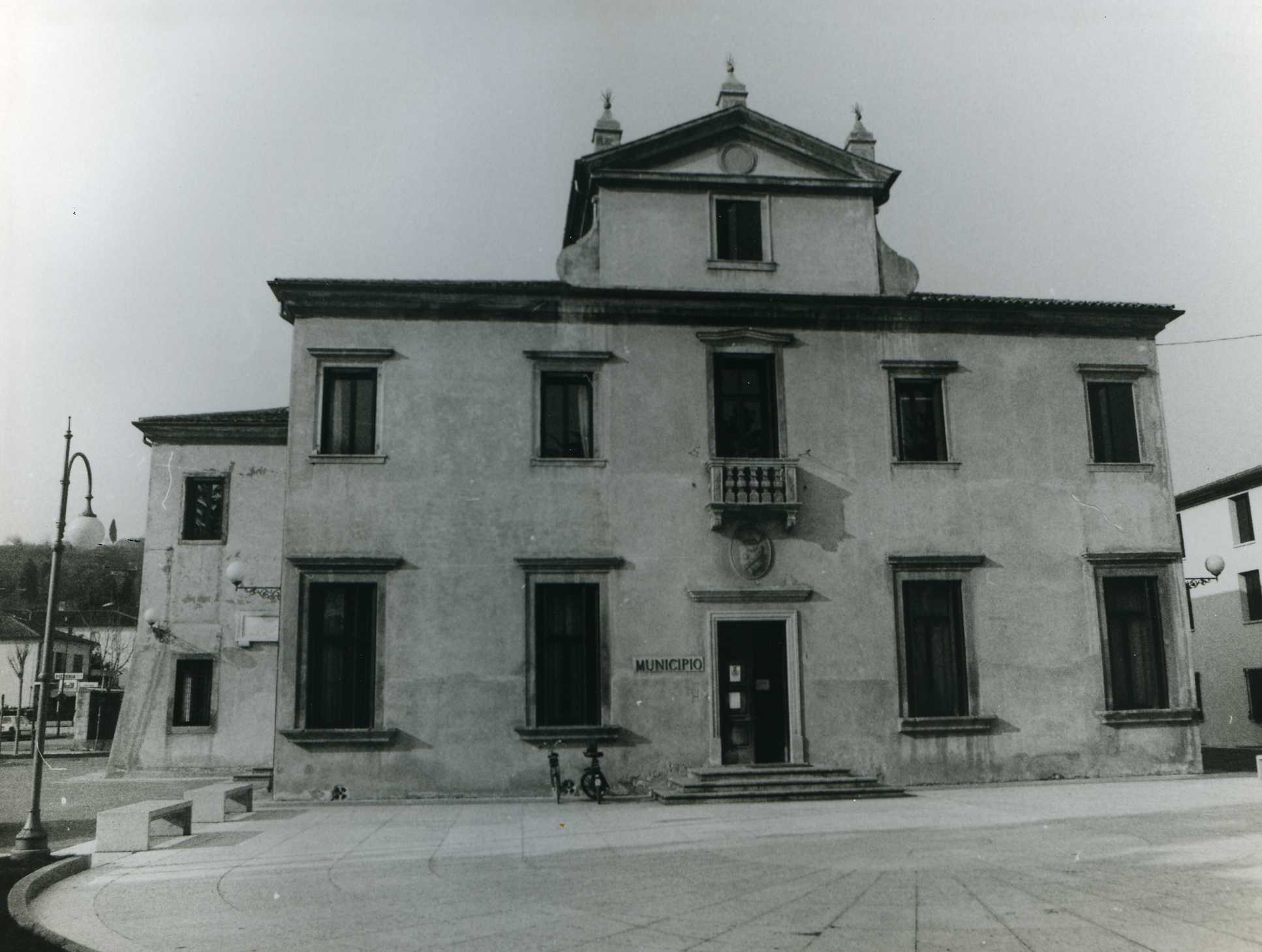 Villa Giovannelli (villa, nobiliare) - Sossano (VI)  (XVI)