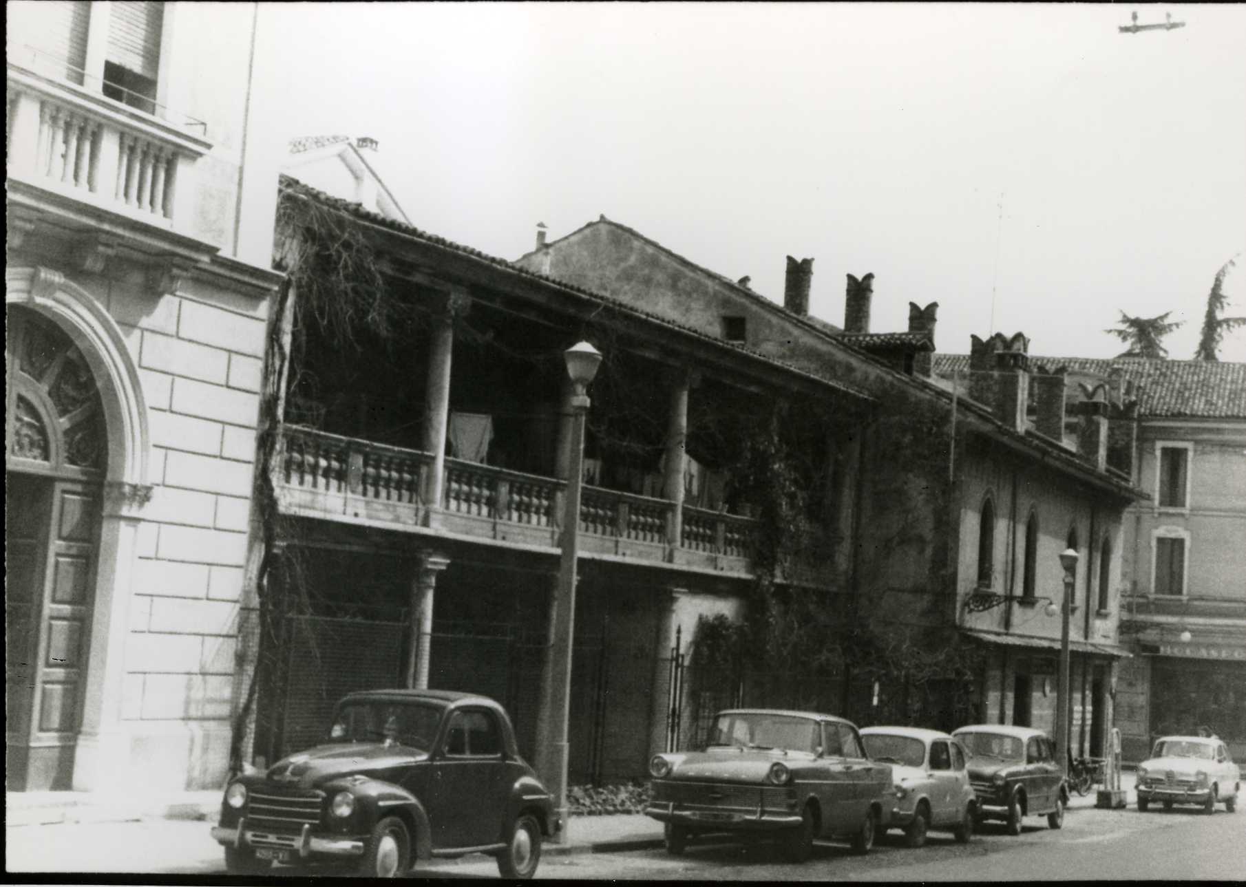 Loggetta del Podestà (loggia) - Thiene (VI)  (XVIII)