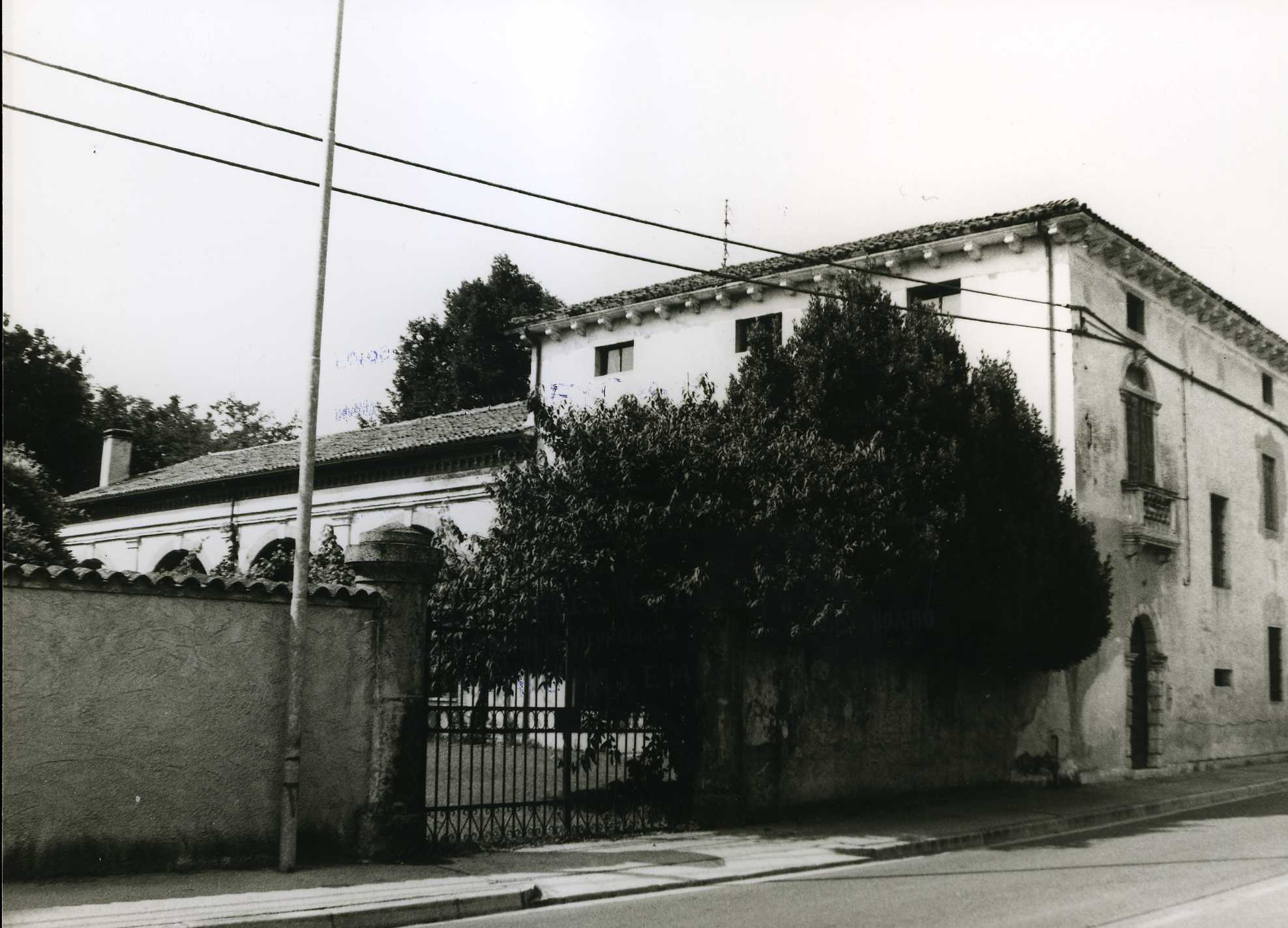 Villa Mezzalira (villa, nobiliare) - Bressanvido (VI)  (XVII, fine)