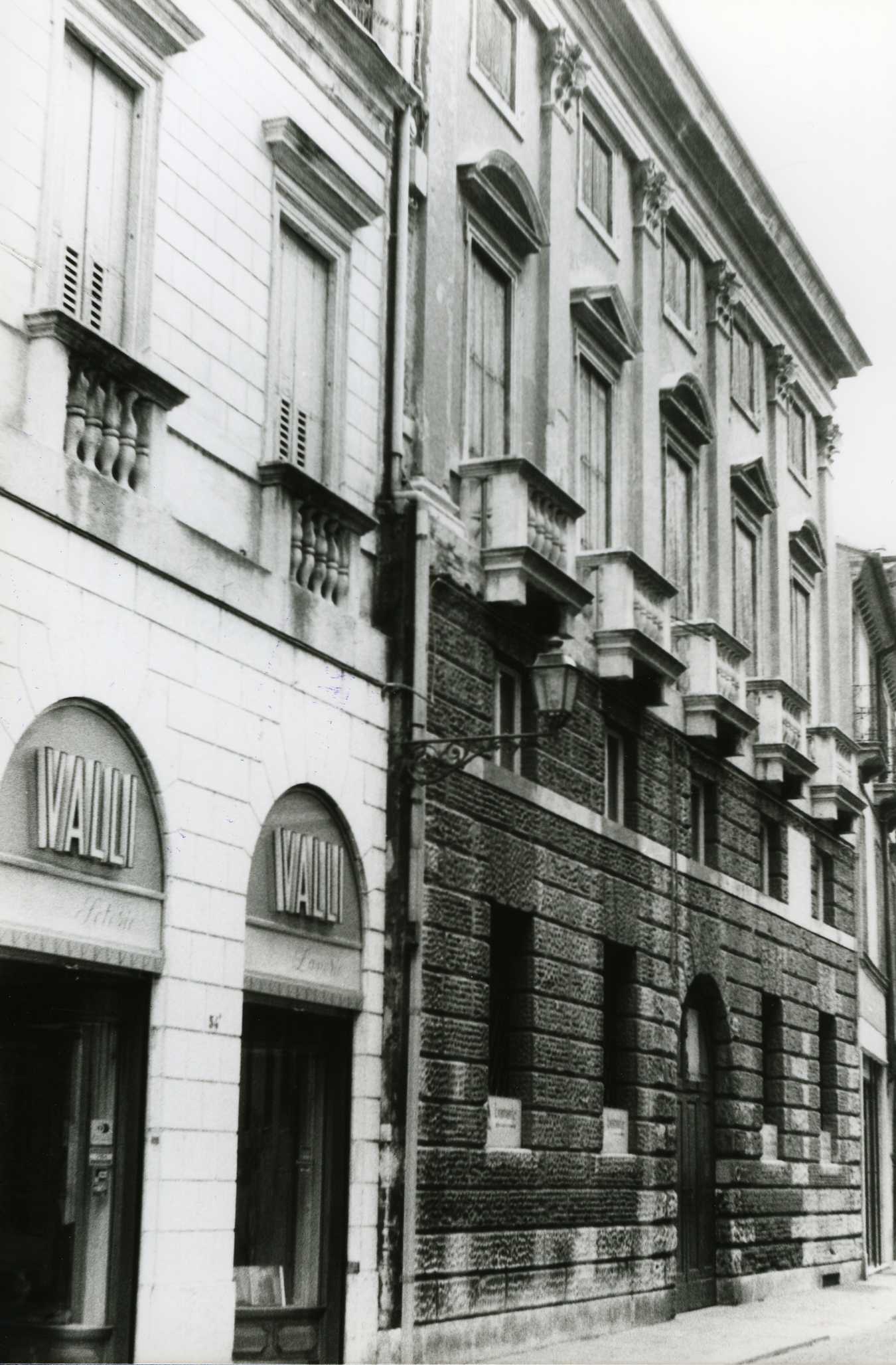 Palazzo Lampertico (palazzo, nobiliare) - Vicenza (VI)  (XIX)