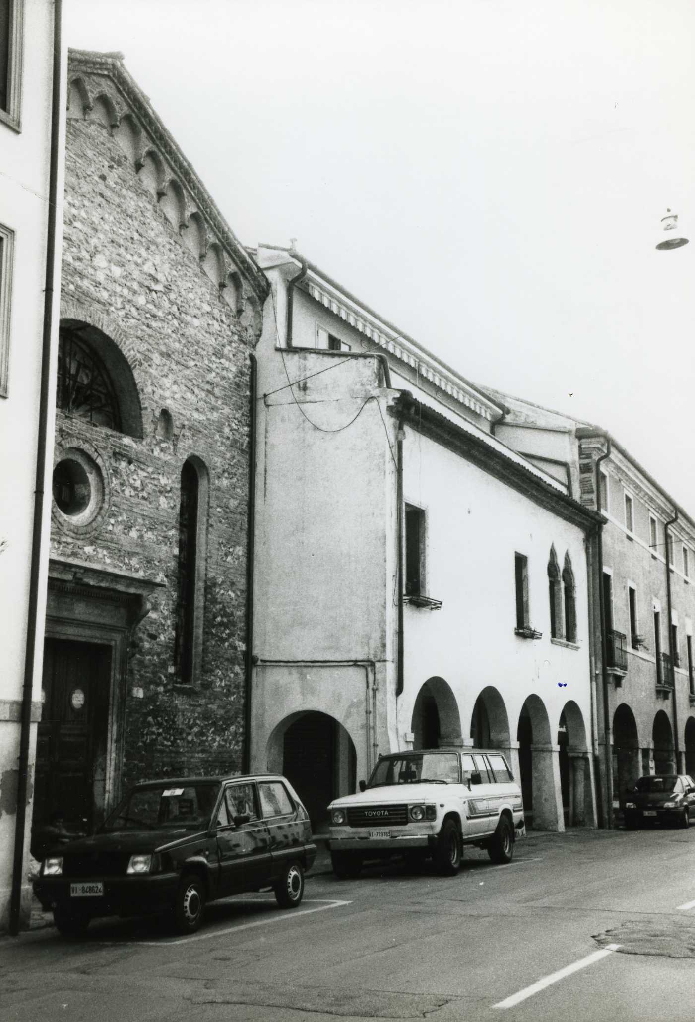 palazzo - Vicenza (VI)  (XIV)