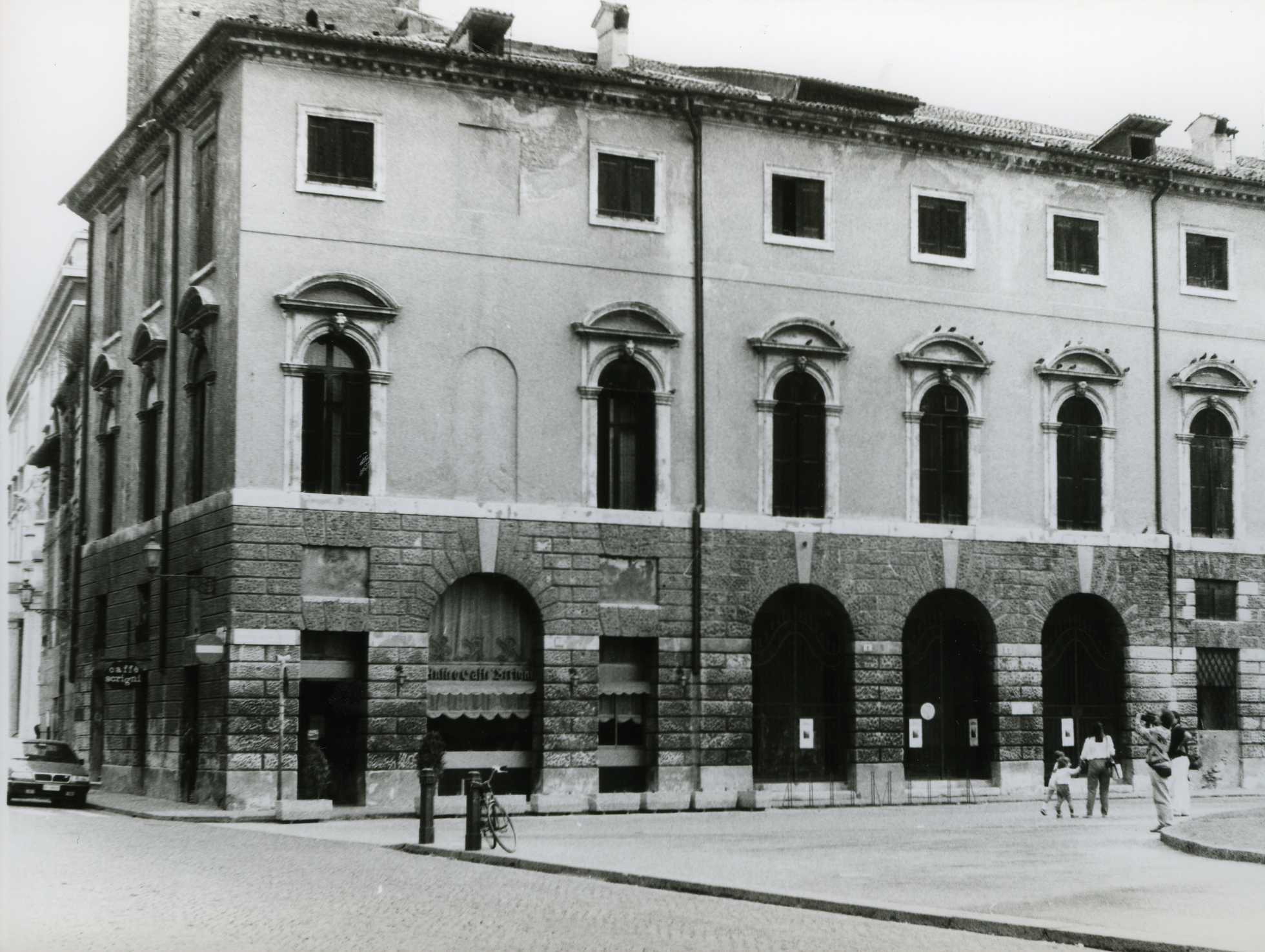 Palazzo del Casino sociale (palazzo) - Vicenza (VI)  (XIX)