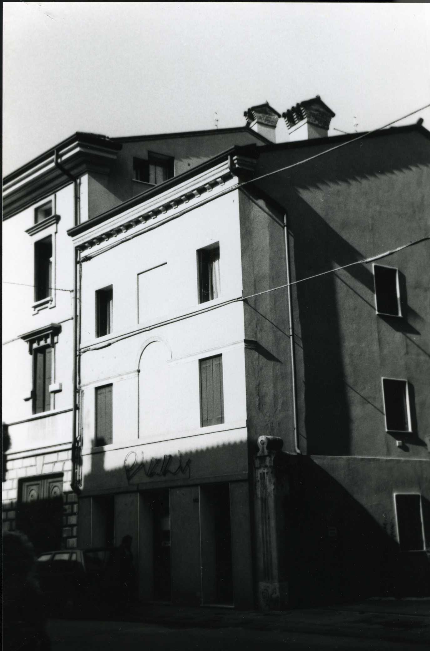 palazzo - Vicenza (VI)  (XVIII, seconda metà)