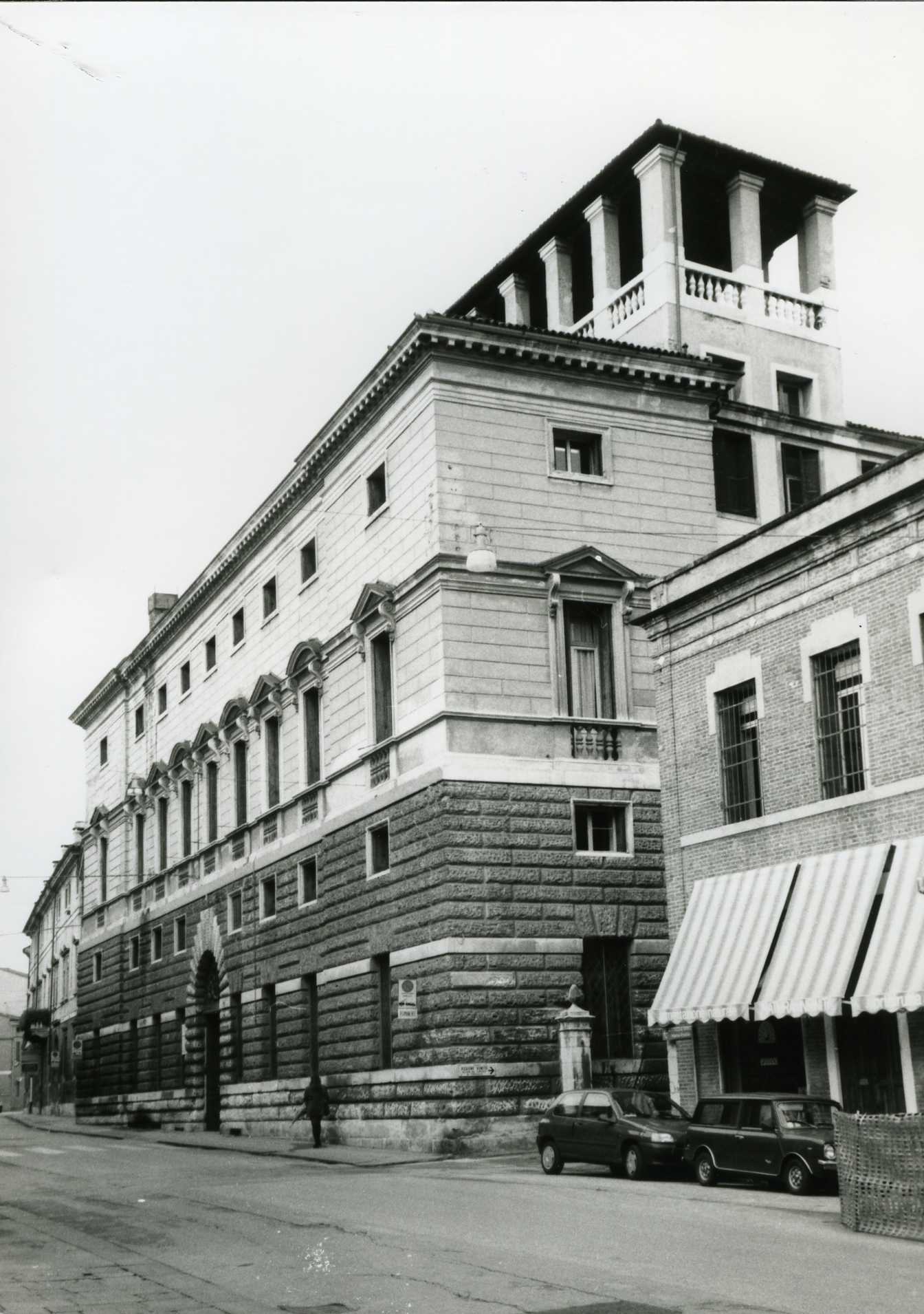 Palazzo Franceschini (palazzo, nobiliare) - Vicenza (VI)  (XVIII, seconda metà)