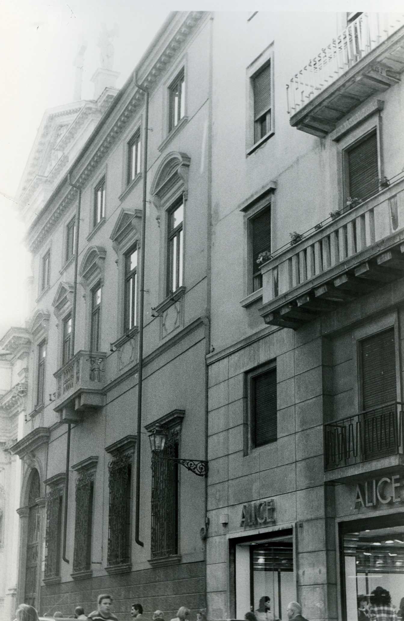 Convento dei padri teatini (convento) - Vicenza (VI)  (XVIII, fine)