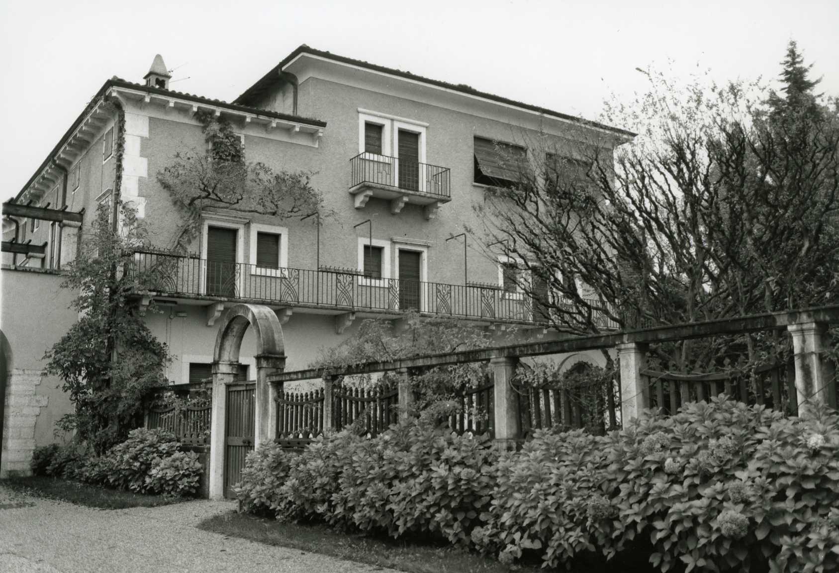 casa (casa, padronale) - Bardolino (VR)  (XVIII, metà)