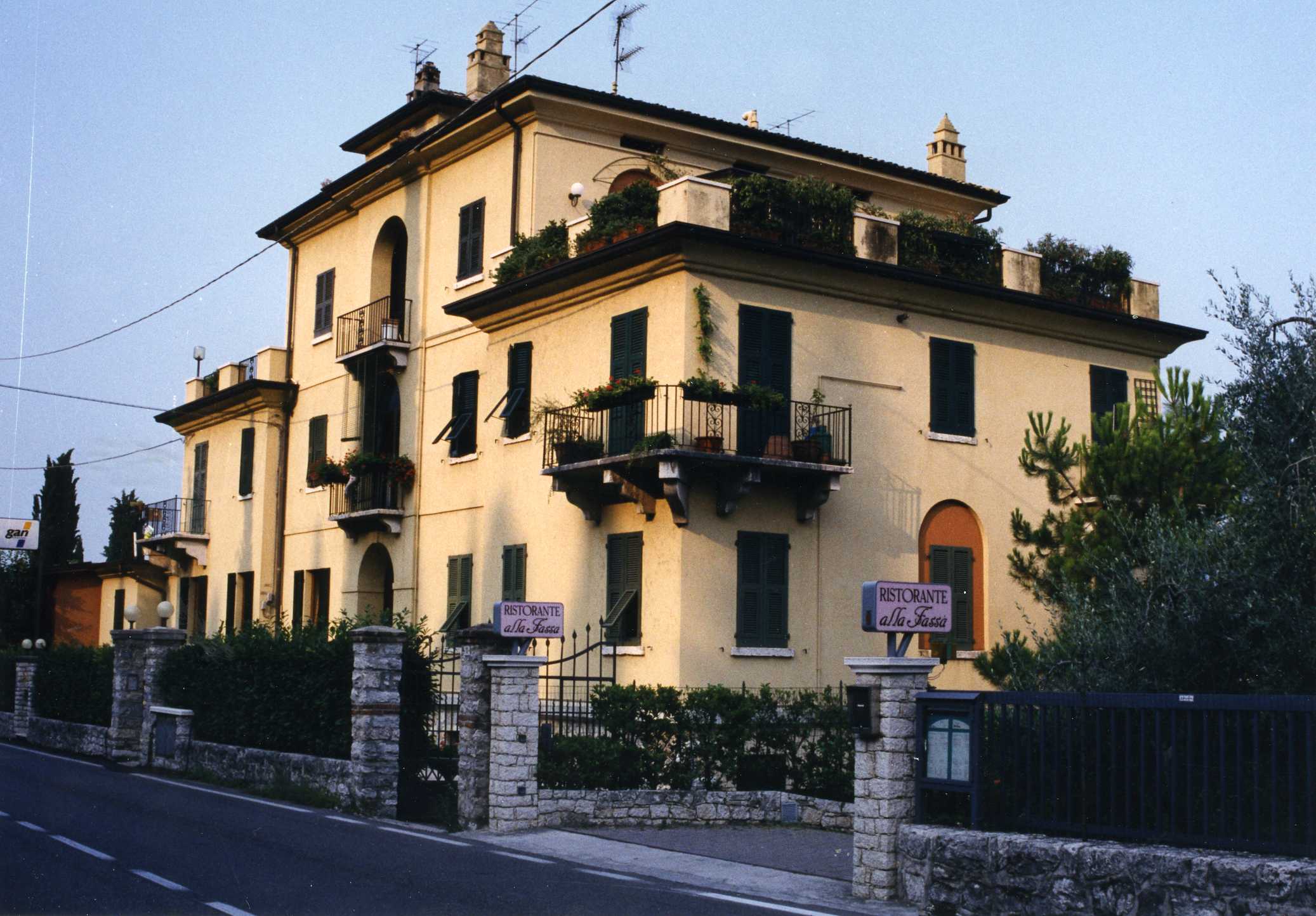 Villa Fravezzi (villa) - Brenzone sul Garda (VR)  (XX)