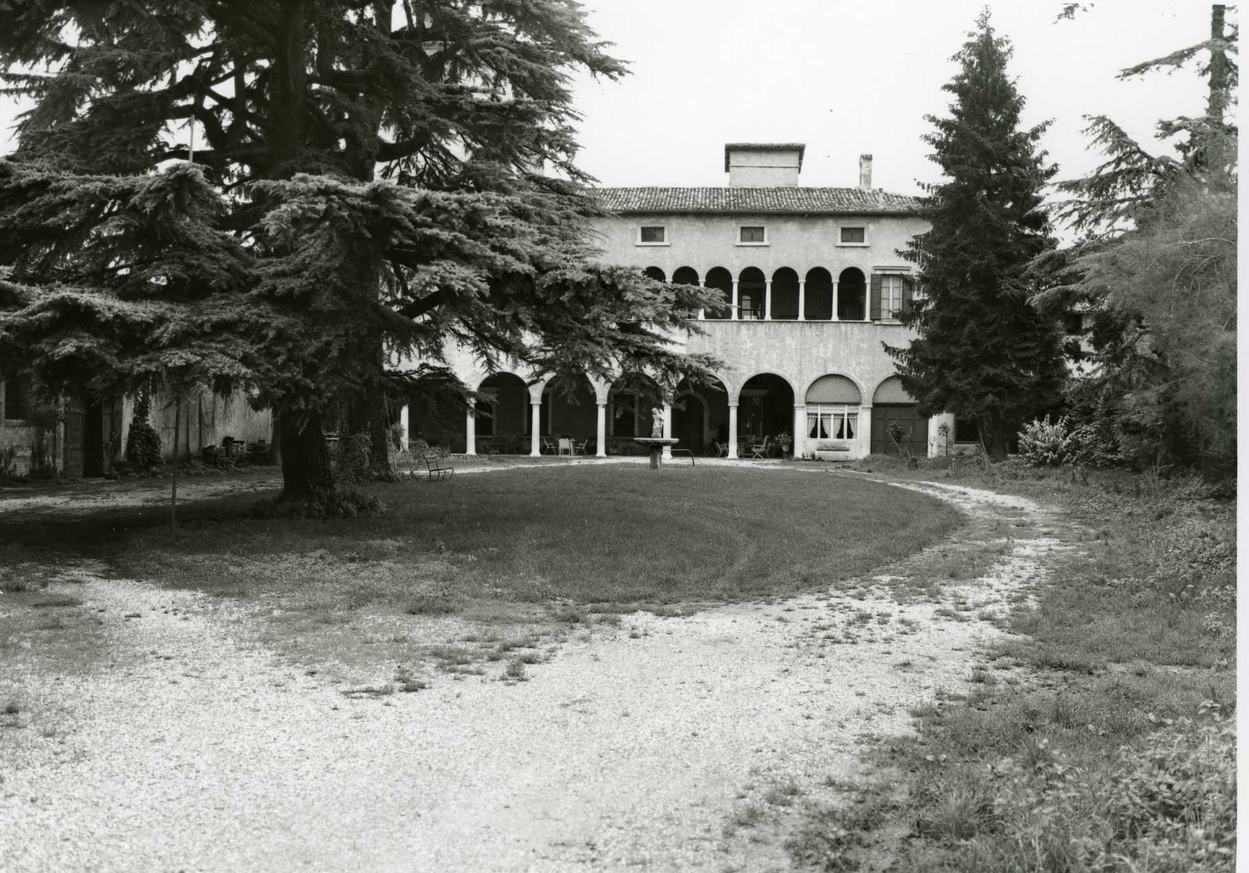 Villa Sella ex Ridolfi Cossali (villa, padronale) - Castelnuovo del Garda (VR)  (XV, inizio)