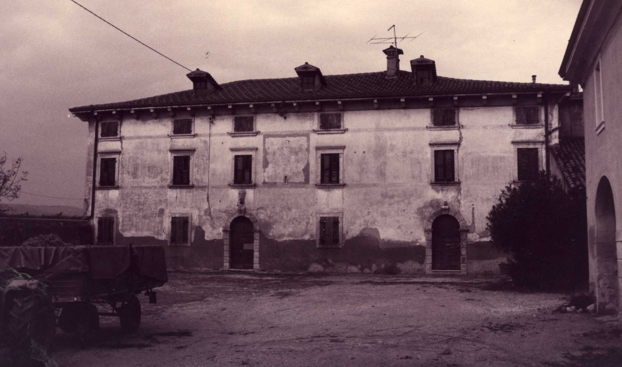 casa, padronale - Illasi (VR)  (XVII)