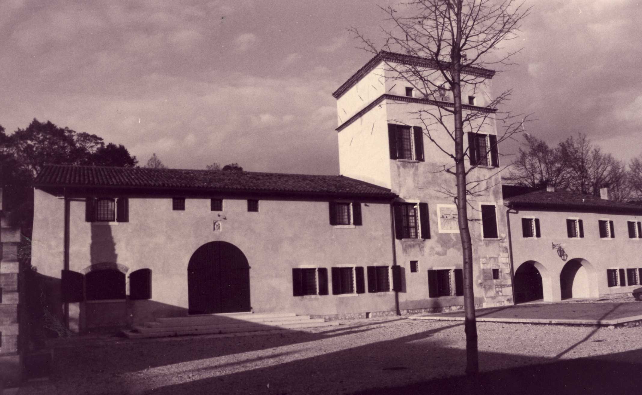 corte pompei con colombara (villa, padronale) - Illasi (VR)  (XV)