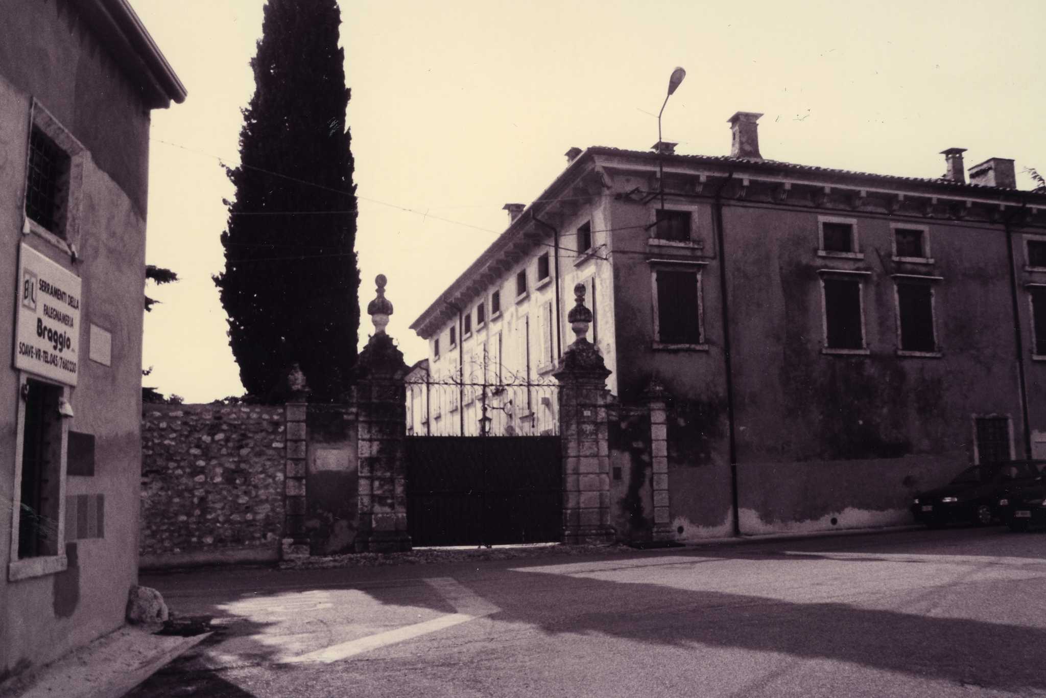 villa anselmi bercanovich (villa, nobiliare) - Illasi (VR)  (XVIII)