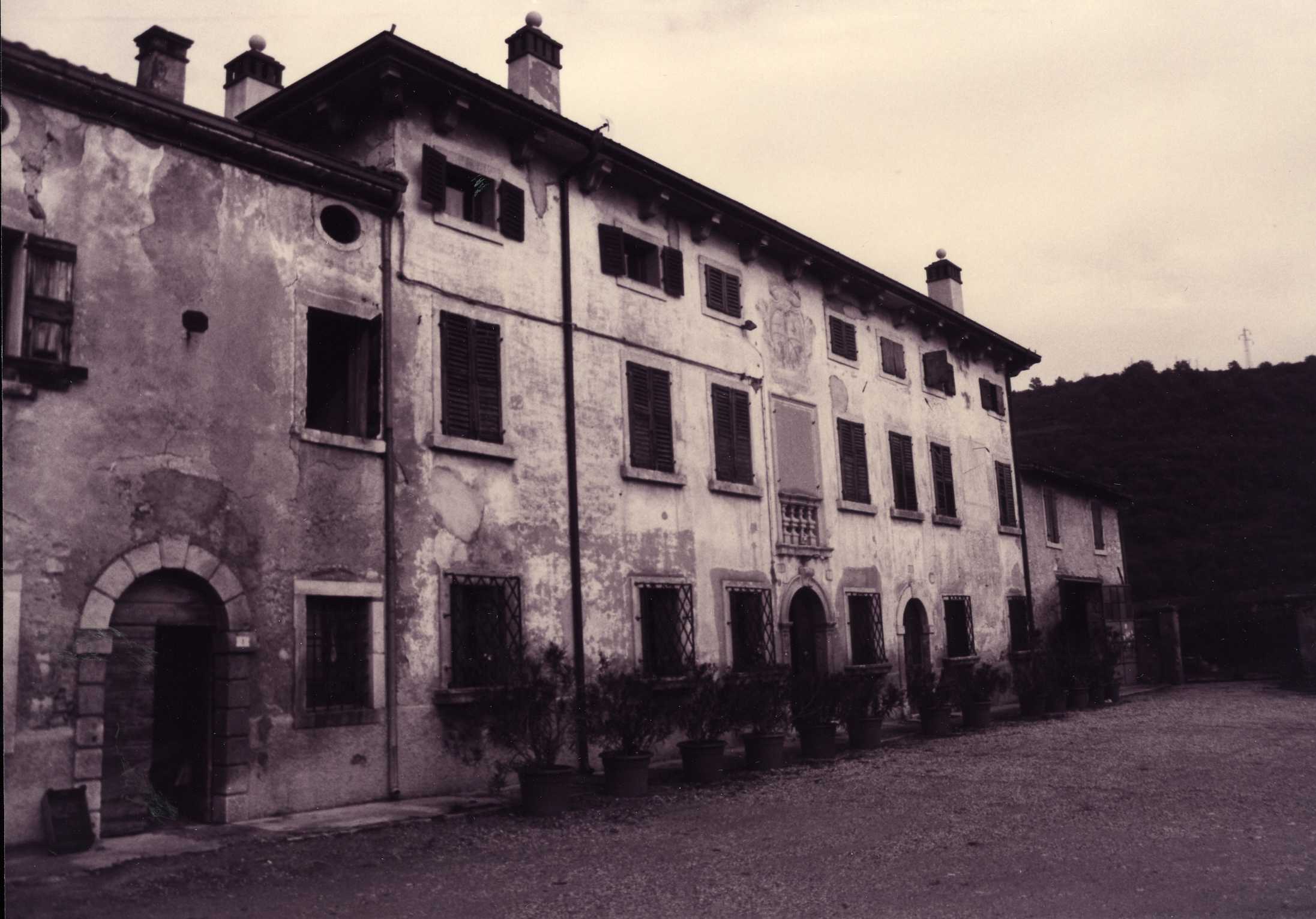 corte reale (villa/ corte, nobiliare) - Illasi (VR)  (XVII)