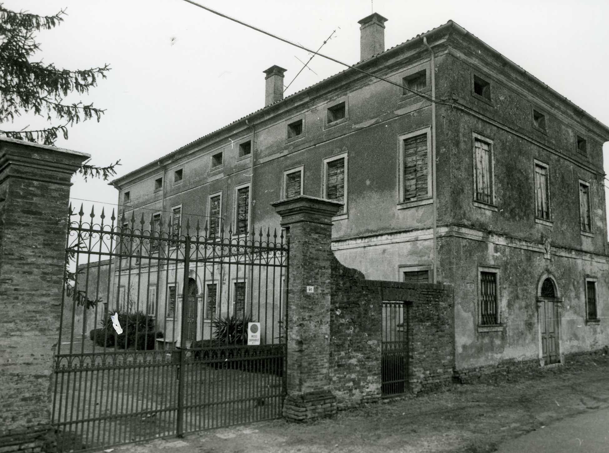 Palazzo Visconti di Milano/ Rossi (palazzo, nobiliare) - Minerbe (VR)  (XIX)