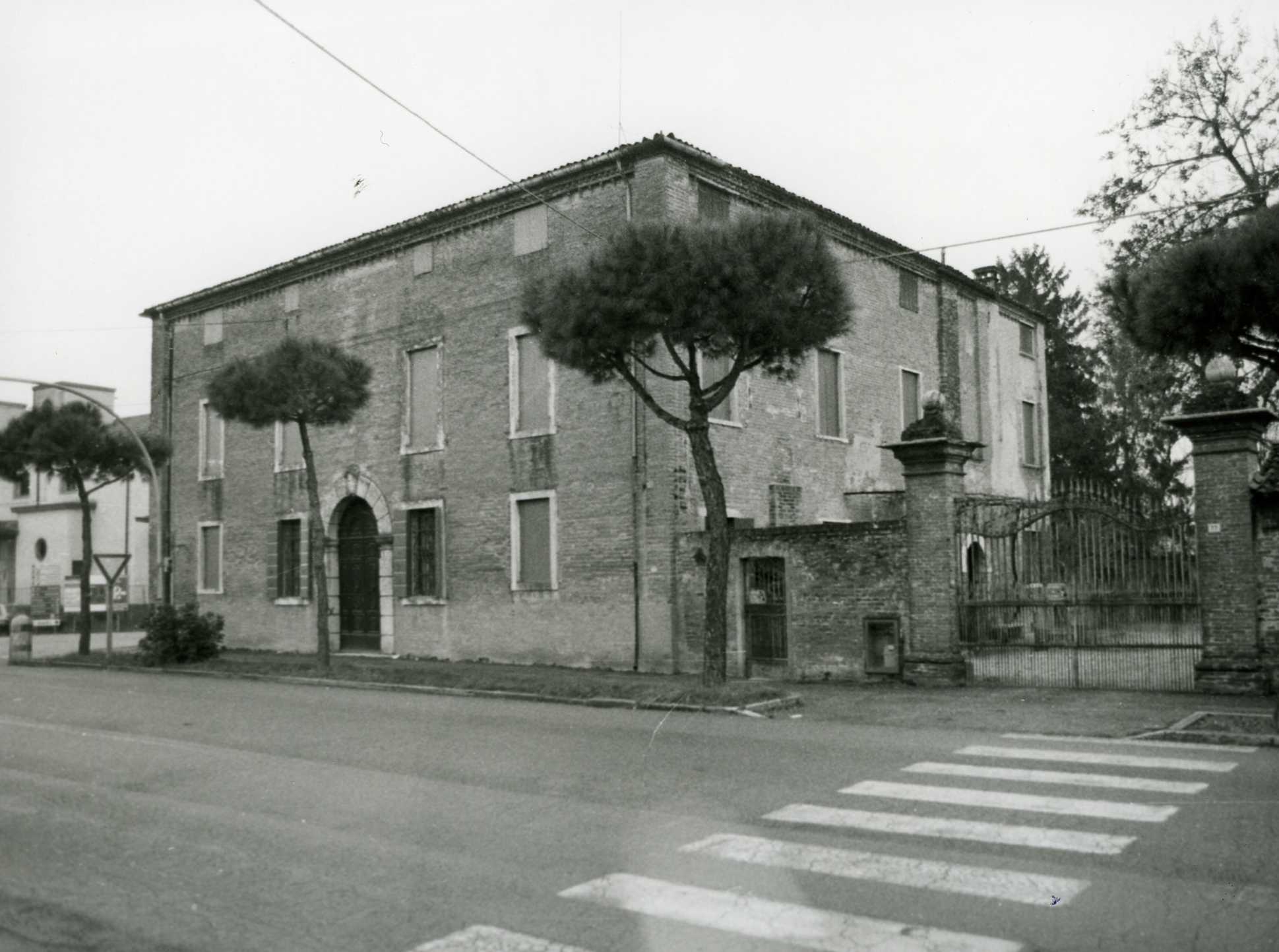 Villa Spolverini (villa, nobiliare) - Minerbe (VR)  (XV, inizio)