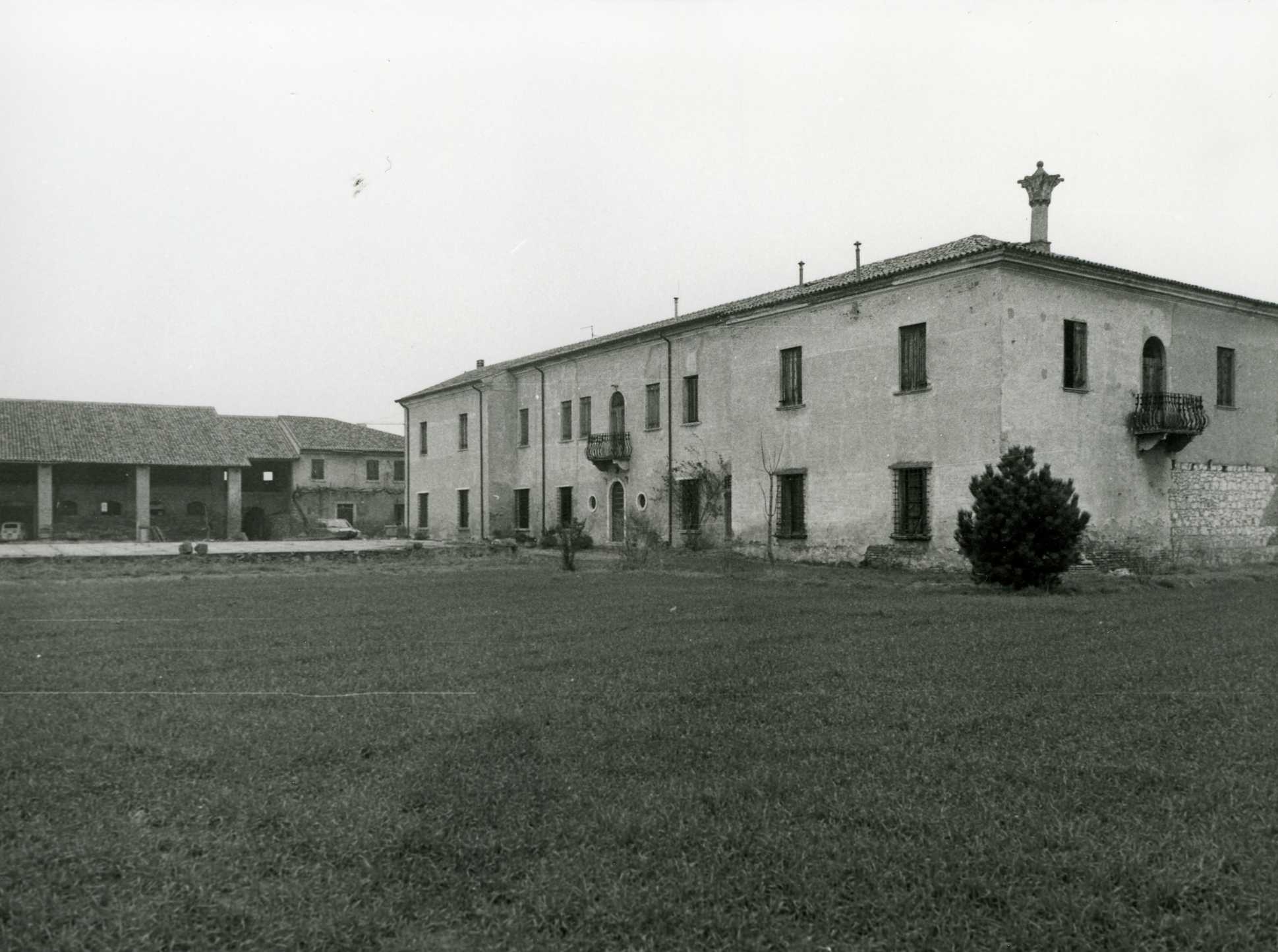 villa/ annessi rustici, padronale - Minerbe (VR)  (XVII)