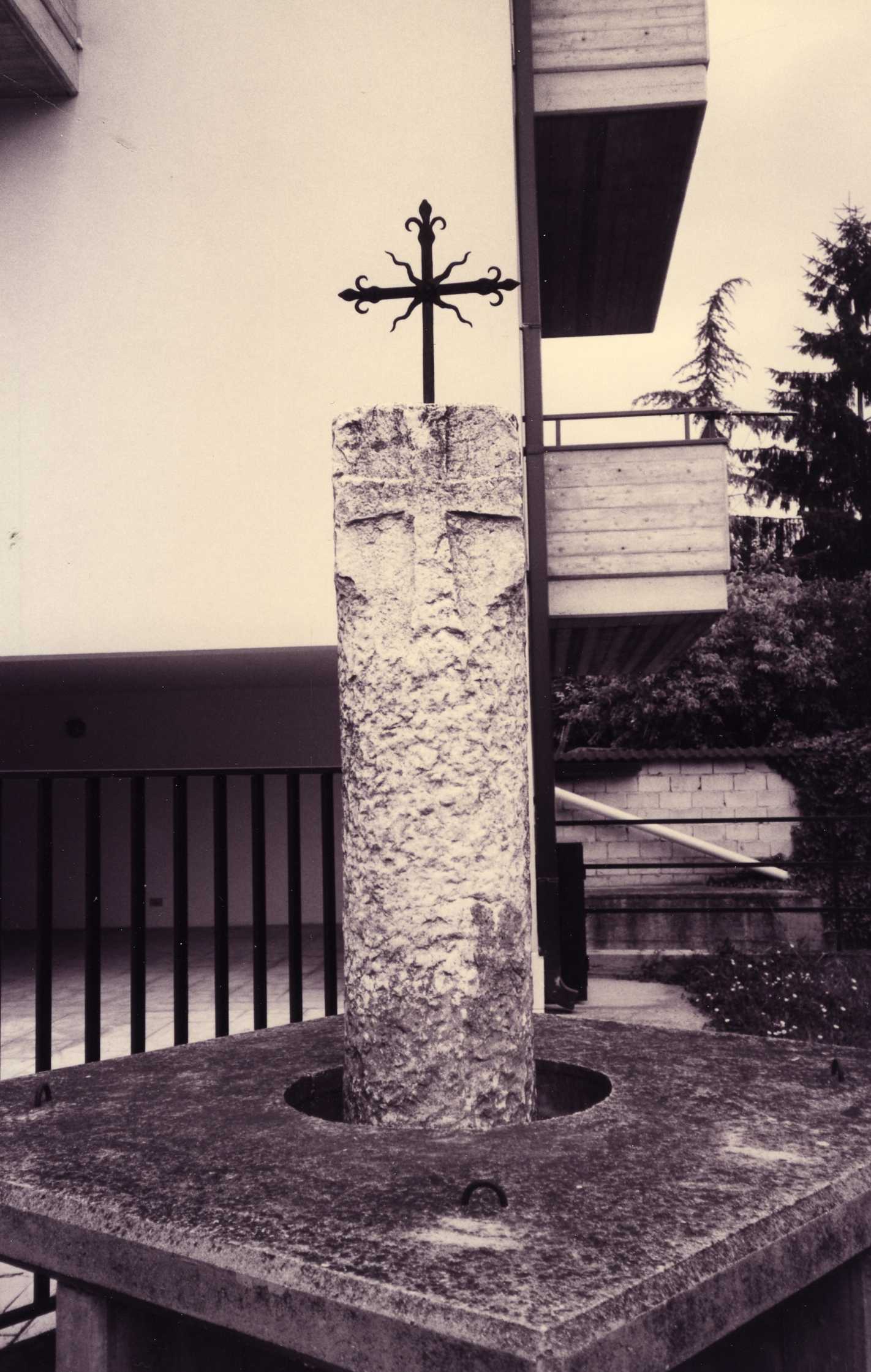 la croce (capitello) - Povegliano Veronese (VR)  (XV)