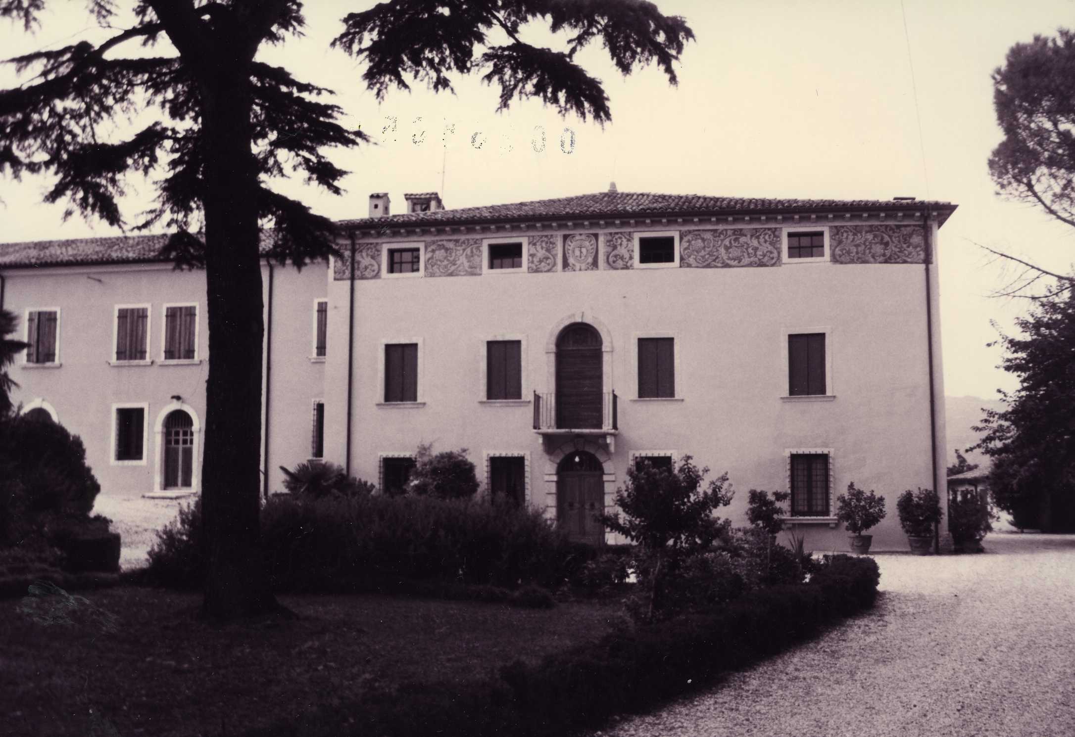 villa tessari (villa, padronale) - Monteforte d'Alpone (VR)  (XVII)