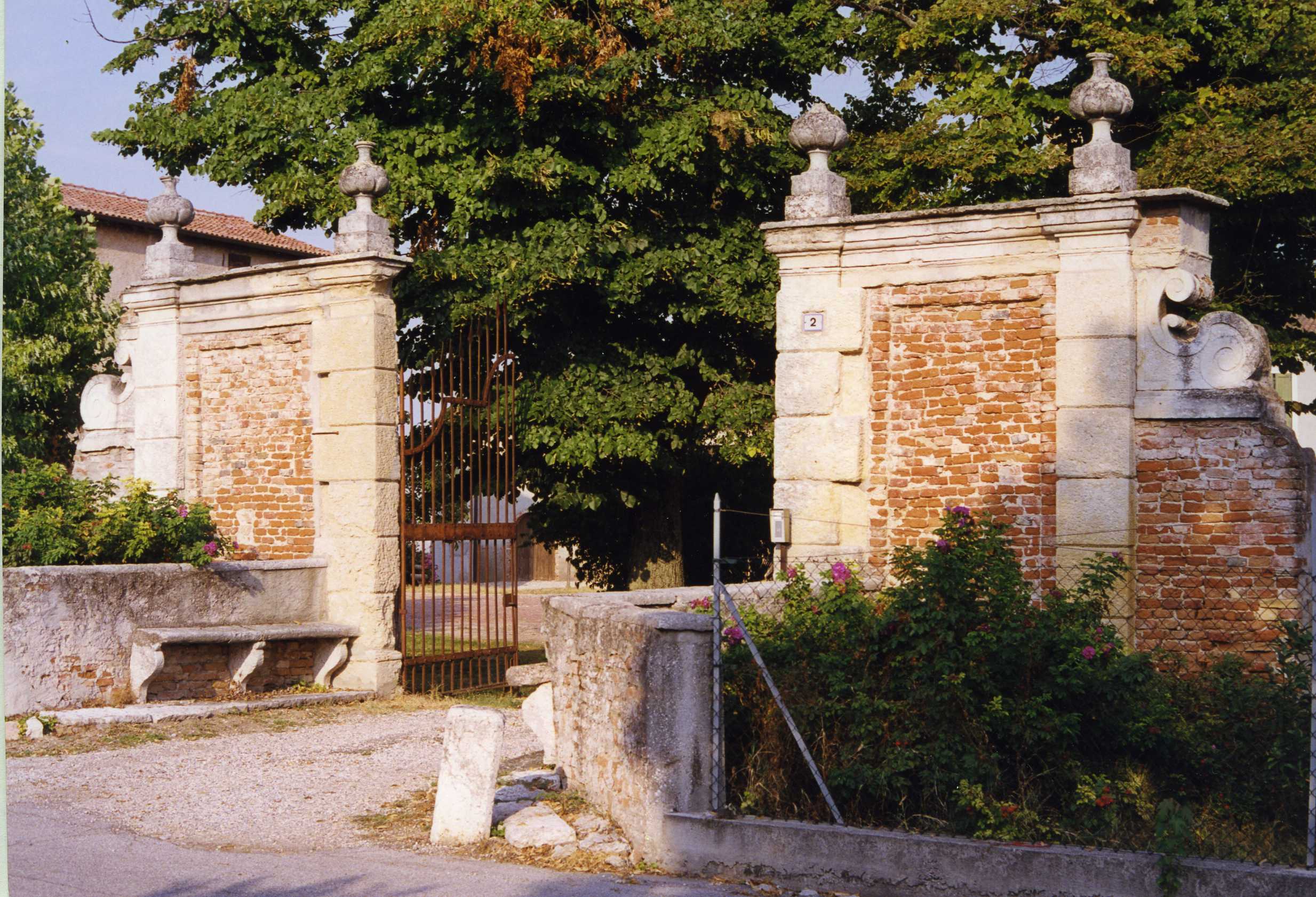 Corte Lanfranchini (casale, rurale) - Nogarole Rocca (VR)  (XV)