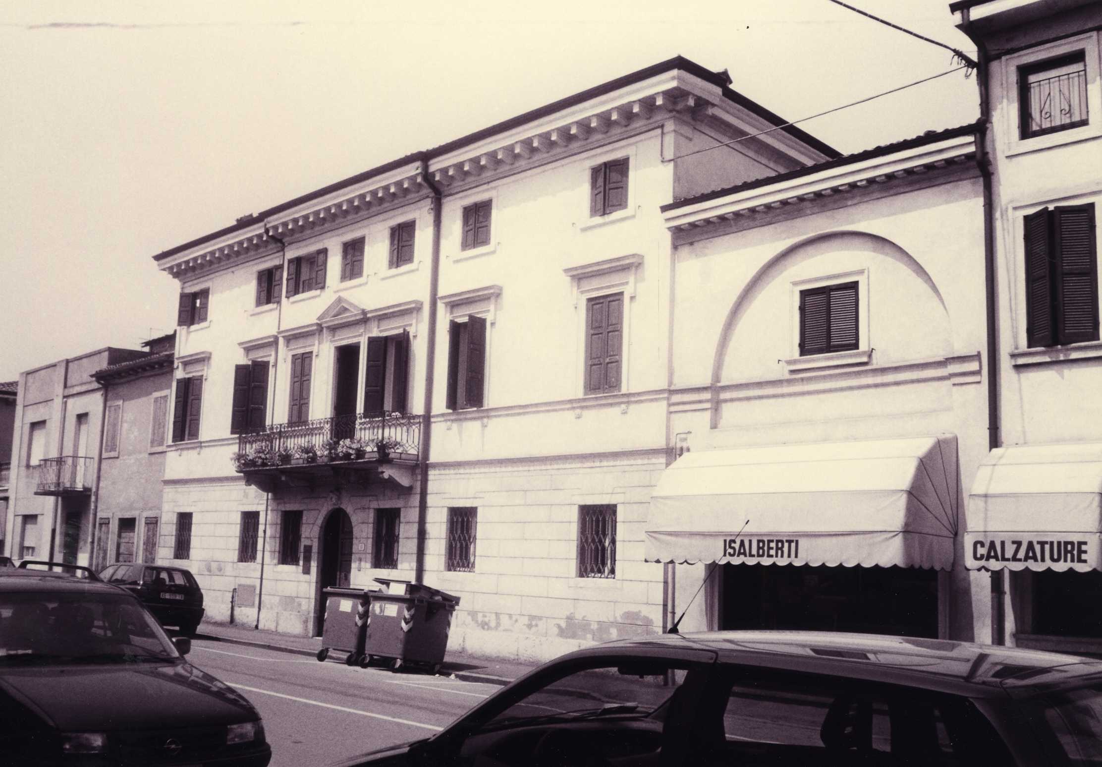 palazzo - Zevio (VR)  (XIX, Seconda metà)