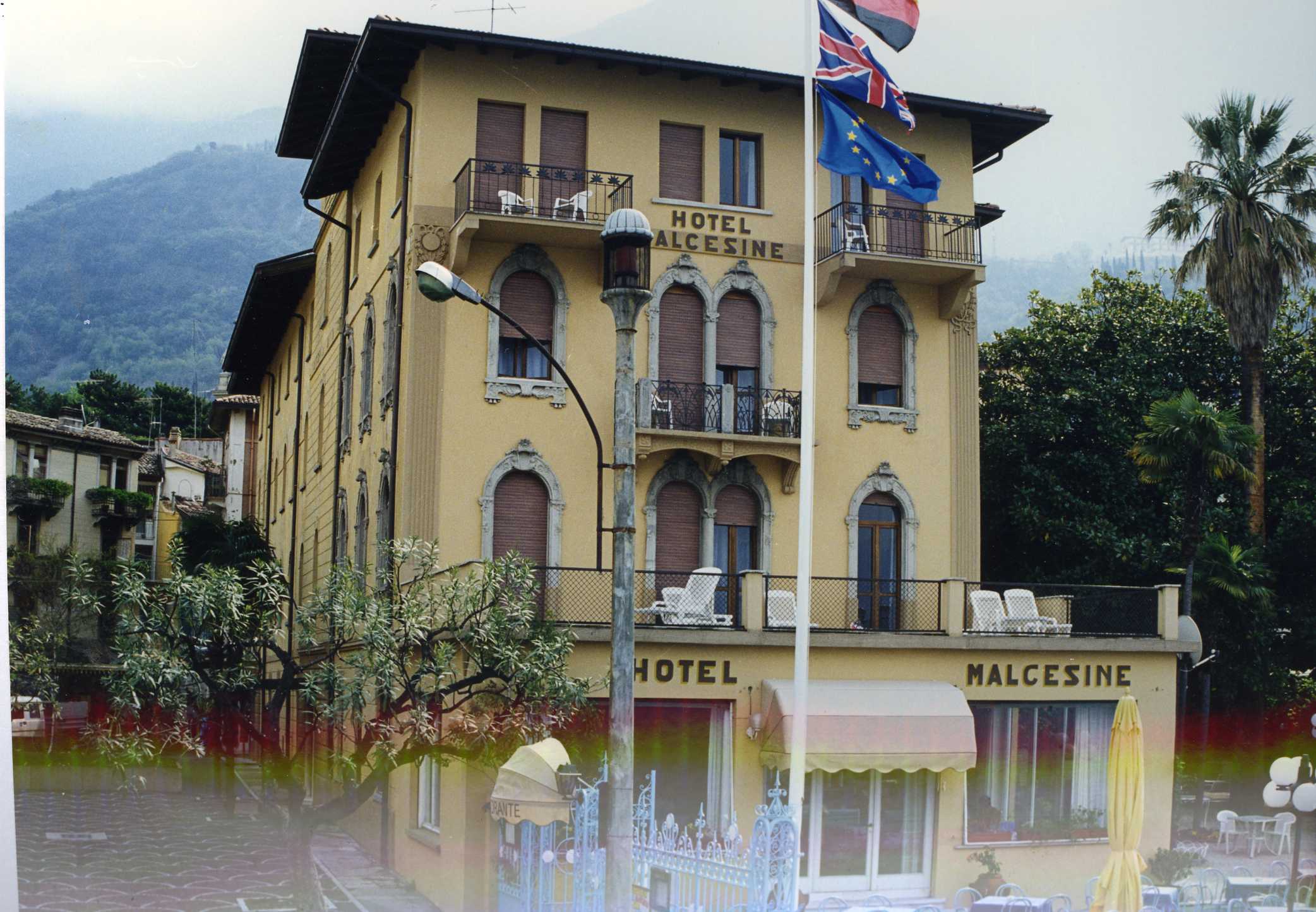 Hotel Malcesine (palazzo) - Malcesine (VR)  (XIX, seconda metà)