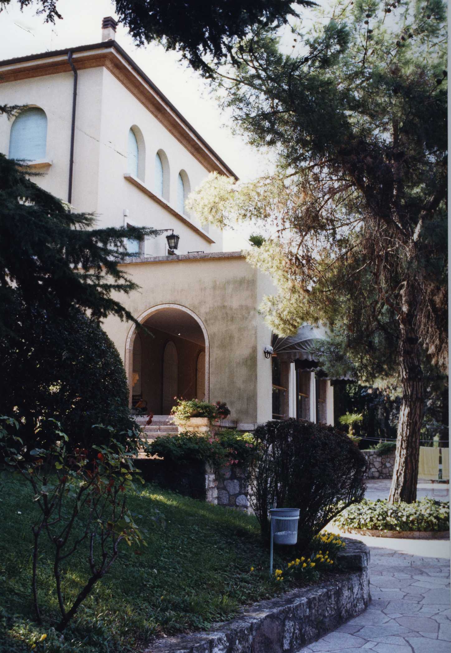 Villa delle Rose (Villa) - Malcesine (VR)  (XX)