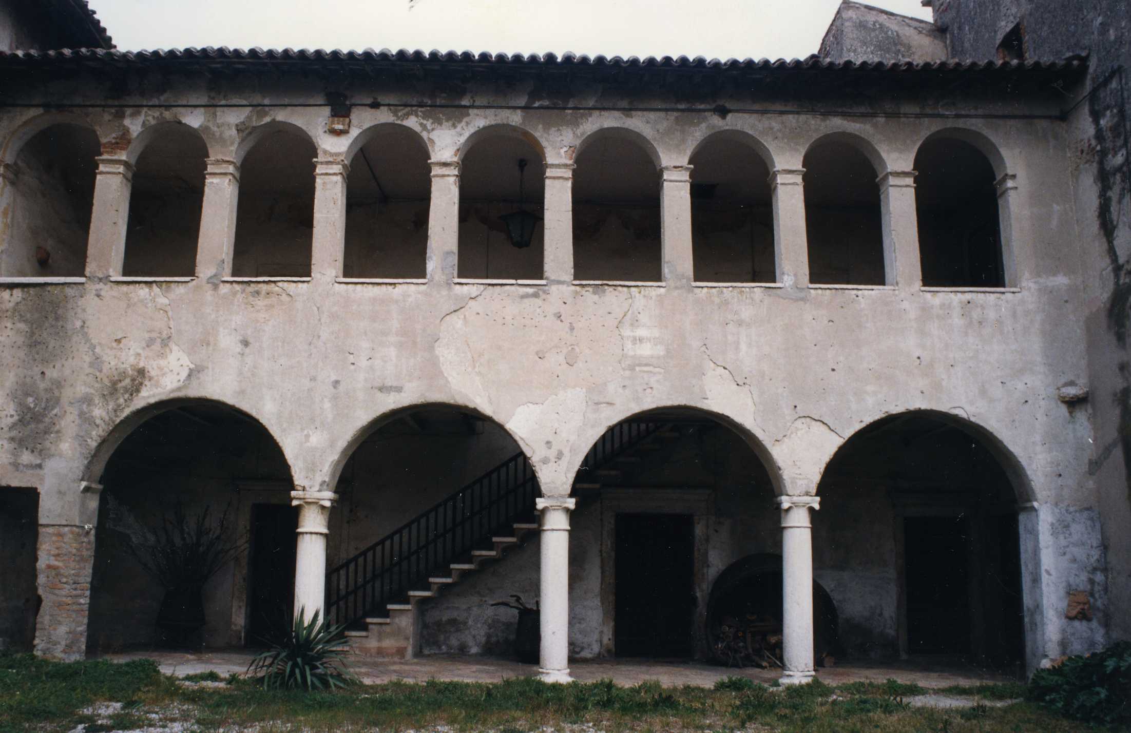 casale - Pastrengo (VR)  (XV)