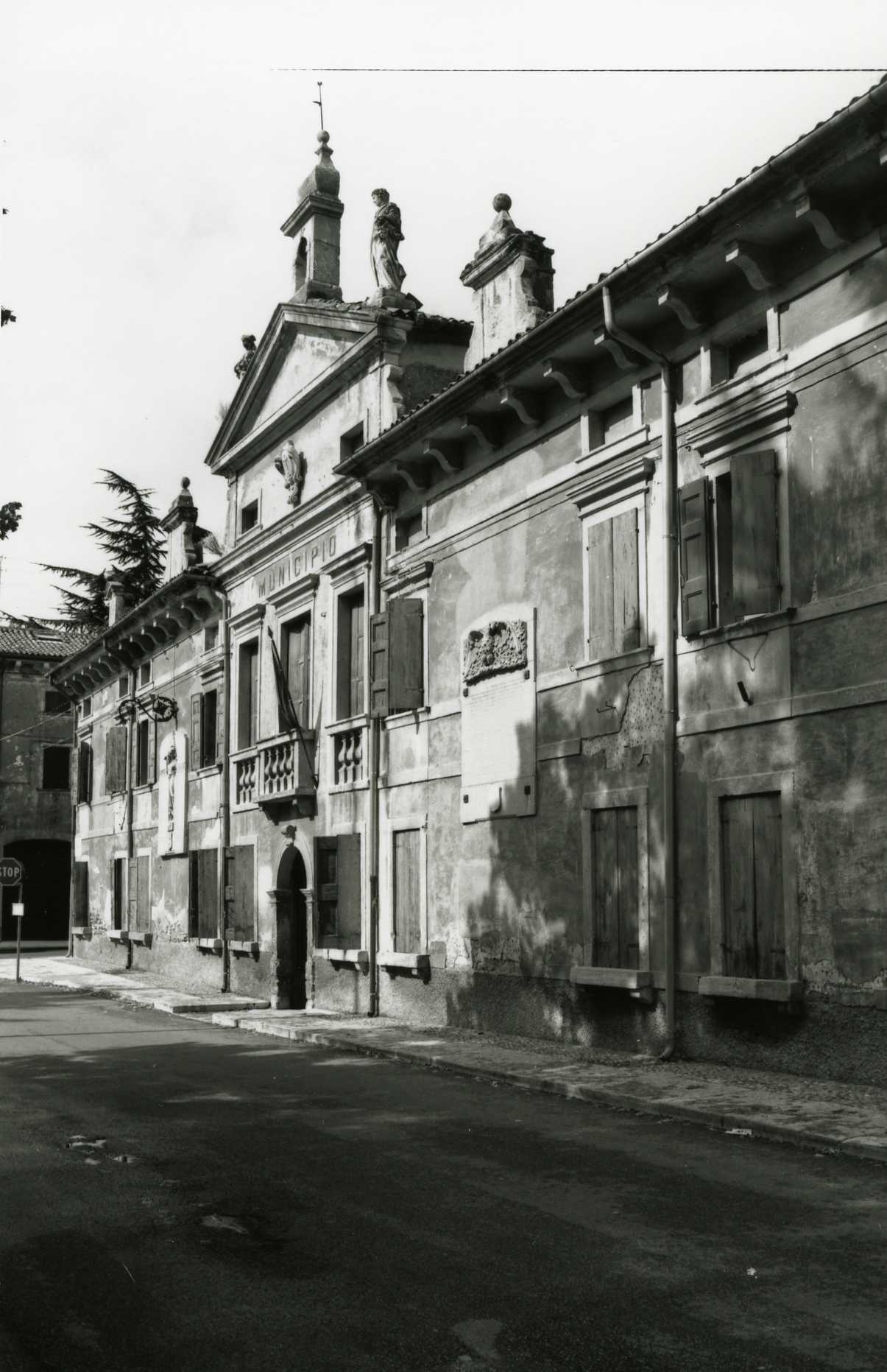 villa ex pellegrini (villa, nobiliare) - Tregnago (VR)  (XVIII, inizio)