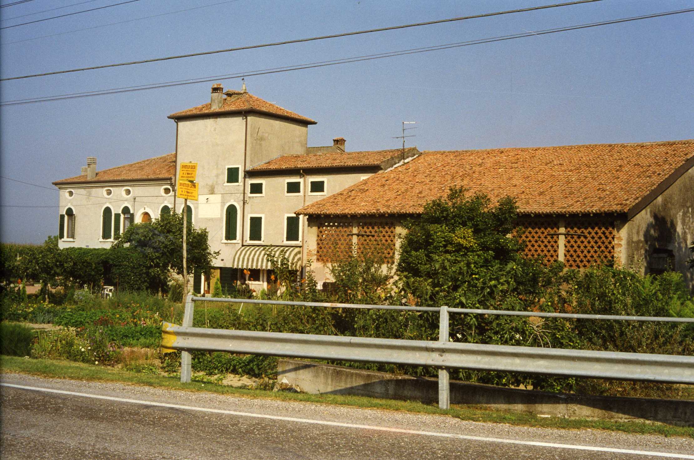 Corte Palazzone (casale, rurale) - Trevenzuolo (VR)  (XV)