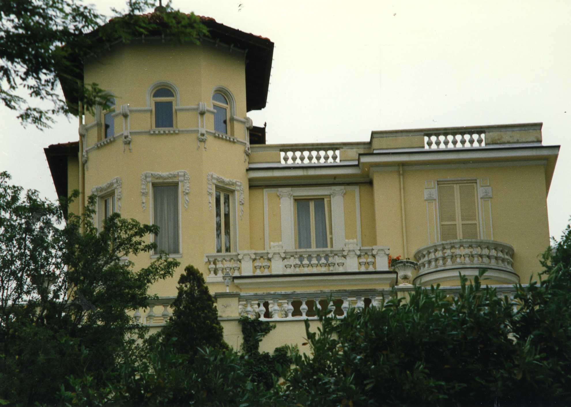 Villa Caronte (villino) - Valeggio sul Mincio (VR) 