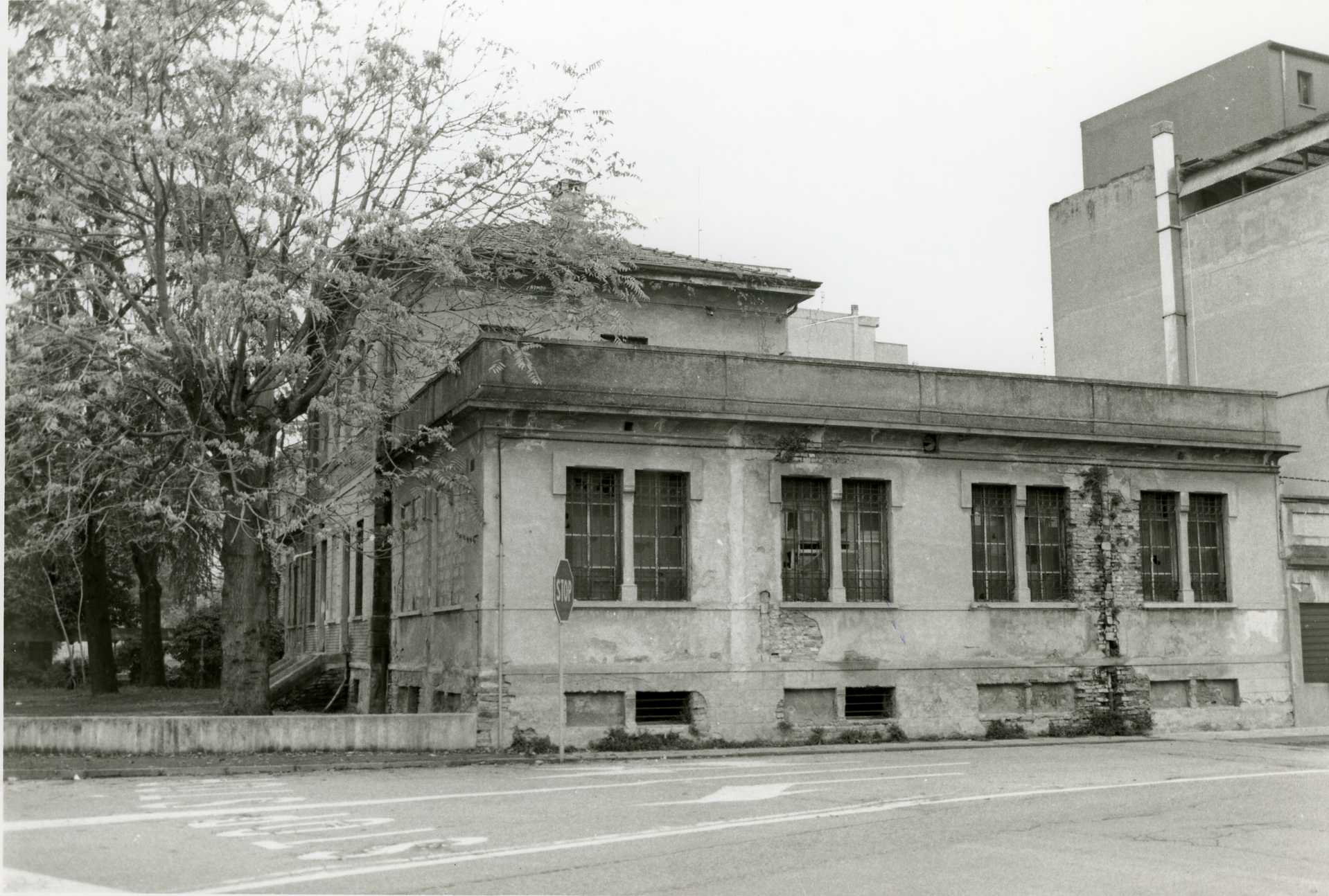 Ex bagni pubblici (edificio, pubblico) - Legnago (VR)  (XIX, fine)