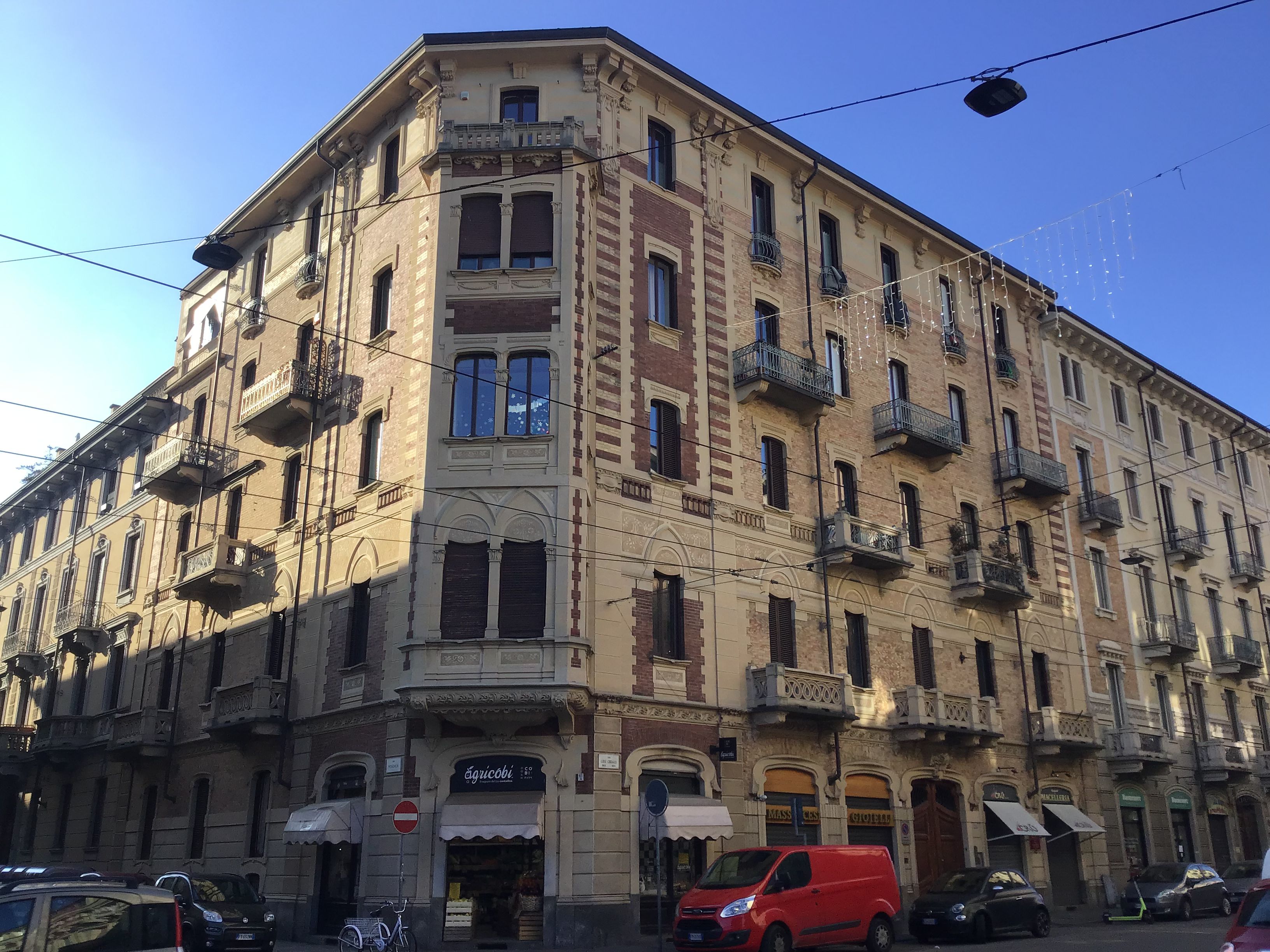 [Casa in Via Cibrario, 61] (casa) - Torino (TO)  (XX)