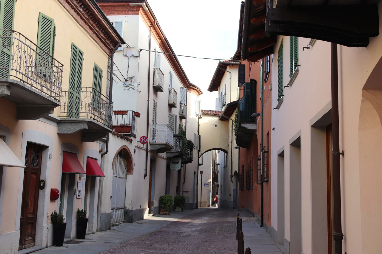 [Casa in Via Pertinace, 18, 20] (casa) - Alba (CN)  (XIX)