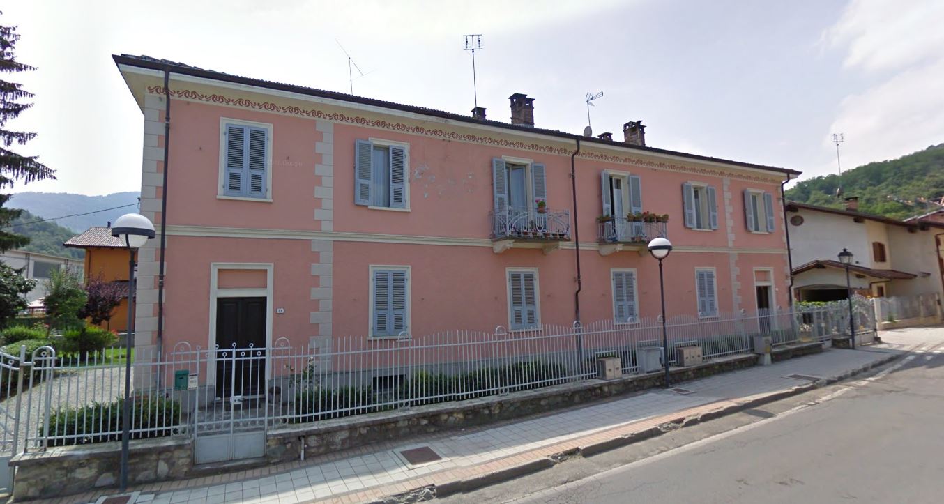 [Palazzo in Via Cuneo, 10, 12] (palazzo) - Bernezzo (CN)  (XX, inizio)