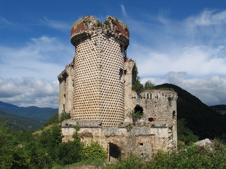 Fortilizi antichi (fortilizio, difensivo) - Finale Ligure (SV)  (XI)