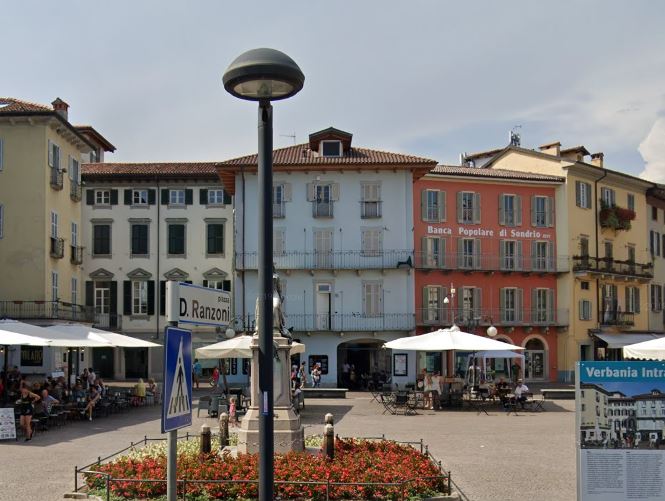 [Casa in Piazza Daniele Ranzoni, 19, 21] (casa) - Verbania (VB) 