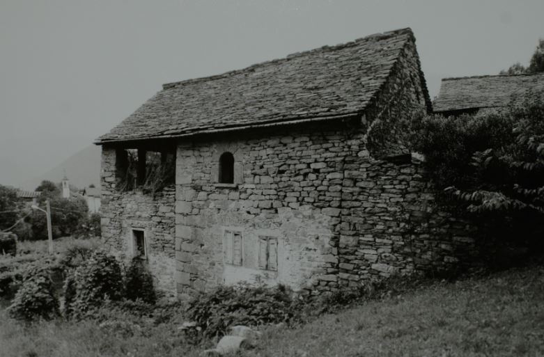 Casa rurale (casa) - MONTECRESTESE (VB)  (XVI, fine)