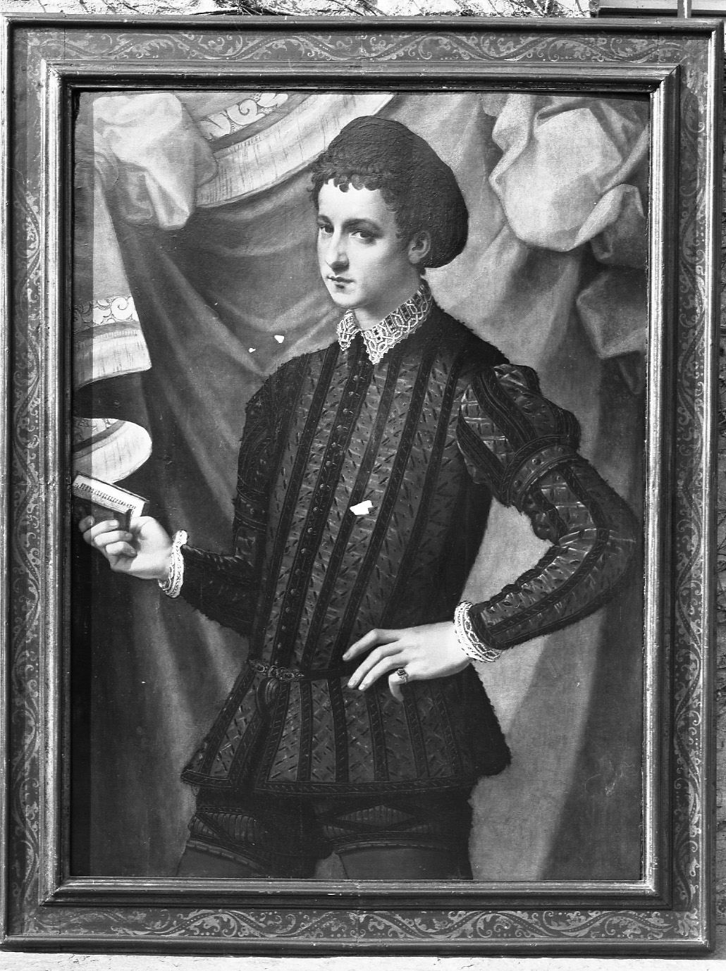 ritratto d'uomo (dipinto, opera isolata) di De Rossi Francesco detto Cecchino Salviati (attribuito) (metà XVI)