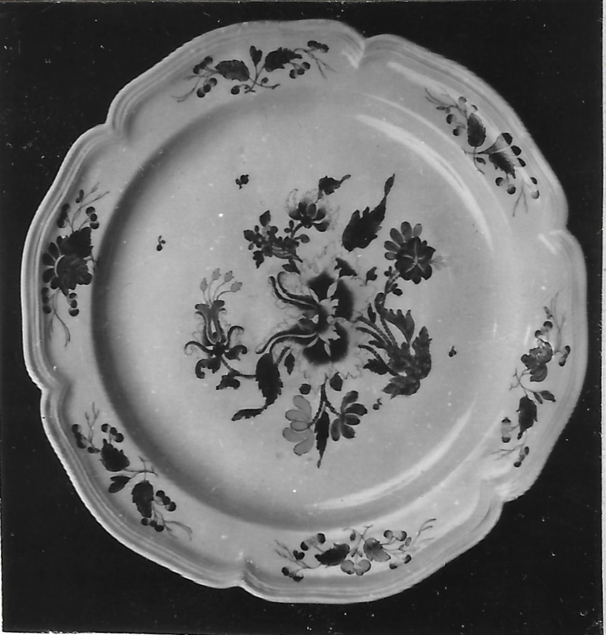 piatto, serie - manifattura Ginori, Doccia (XVIII-XIX)