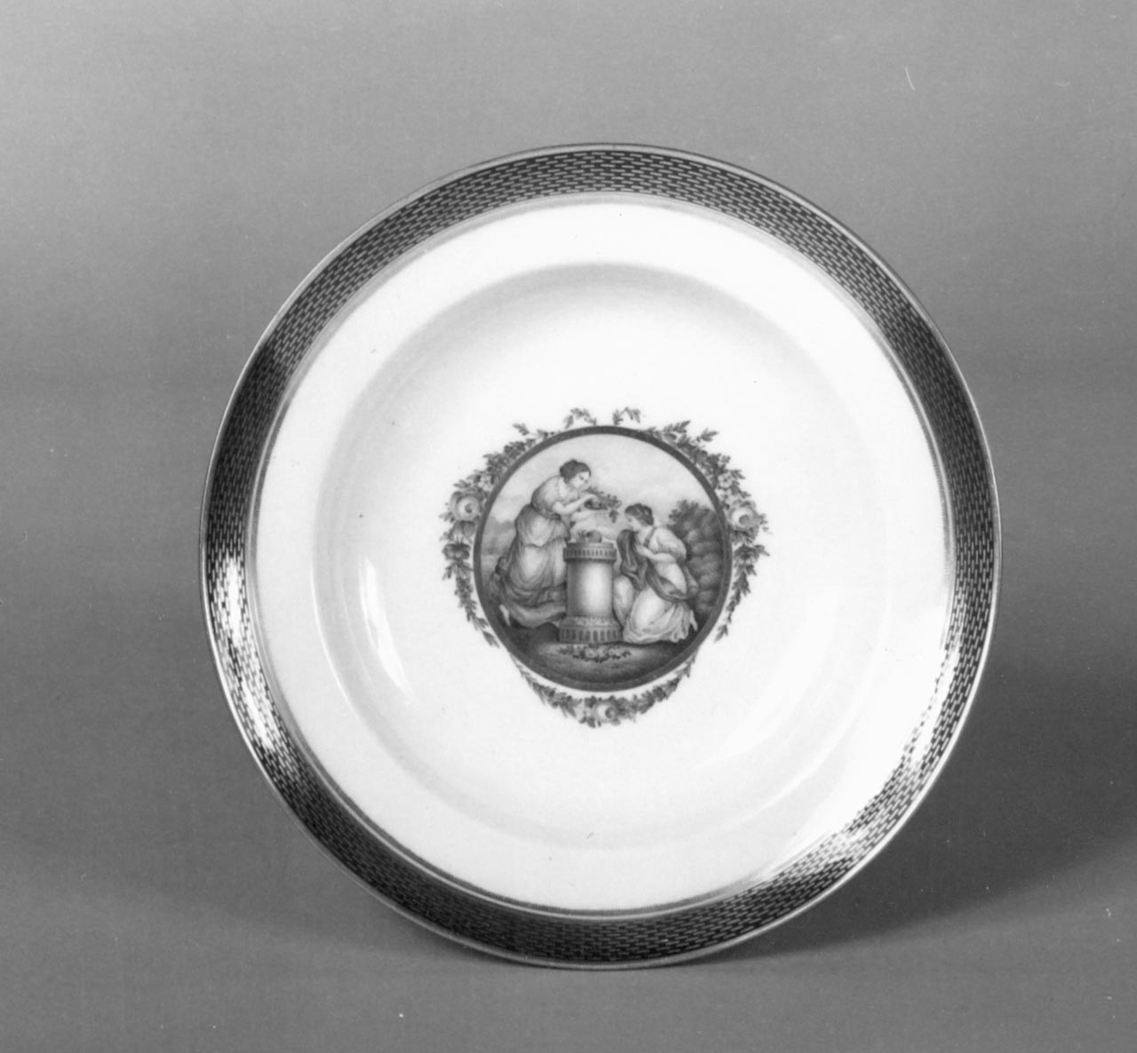 piatto - manifattura Ginori, Doccia (XIX)