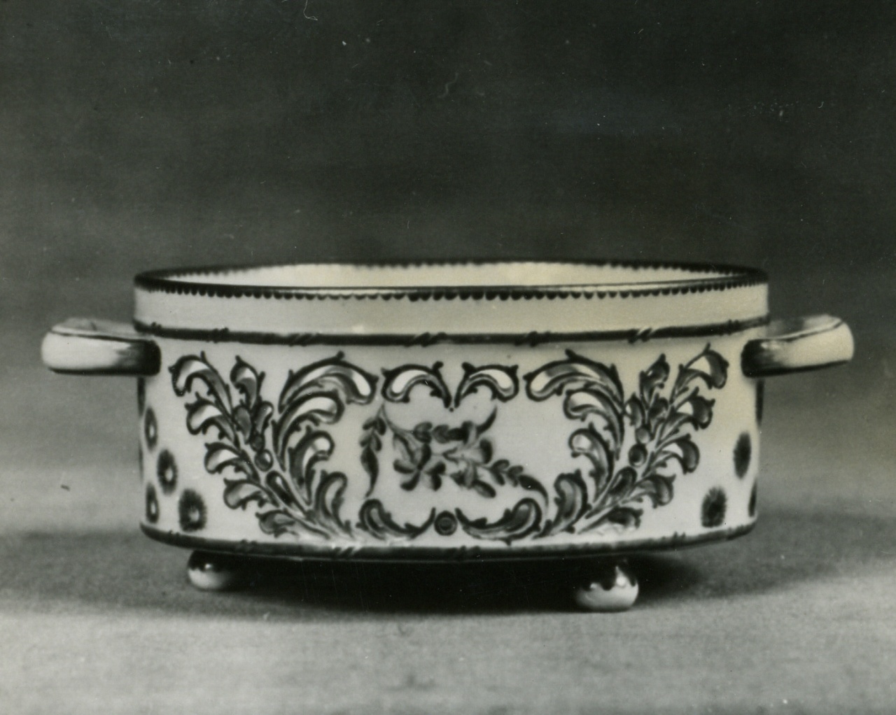 formaggera, serie - manifattura di Sèvres (XVIII)